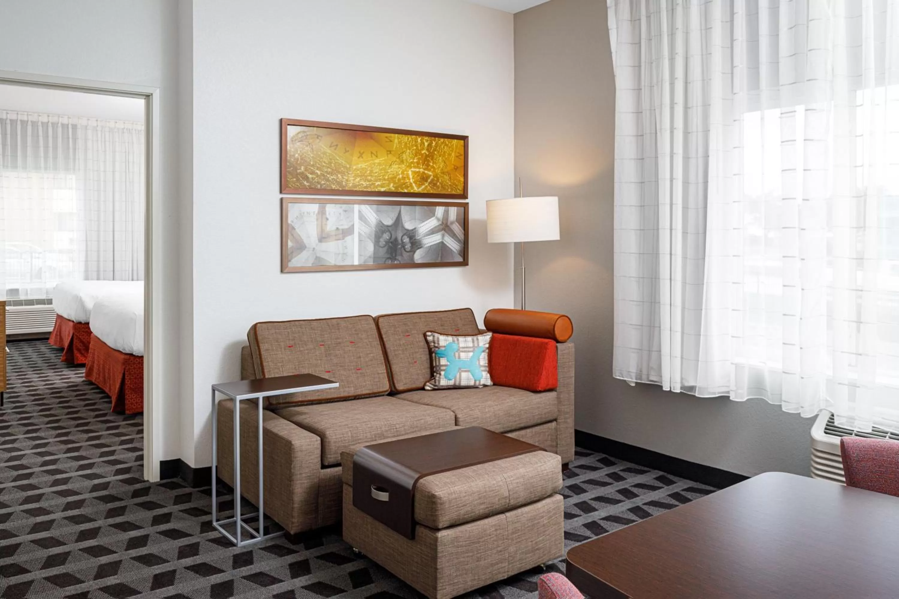 Living room in TownePlace Suites by Marriott Ironton