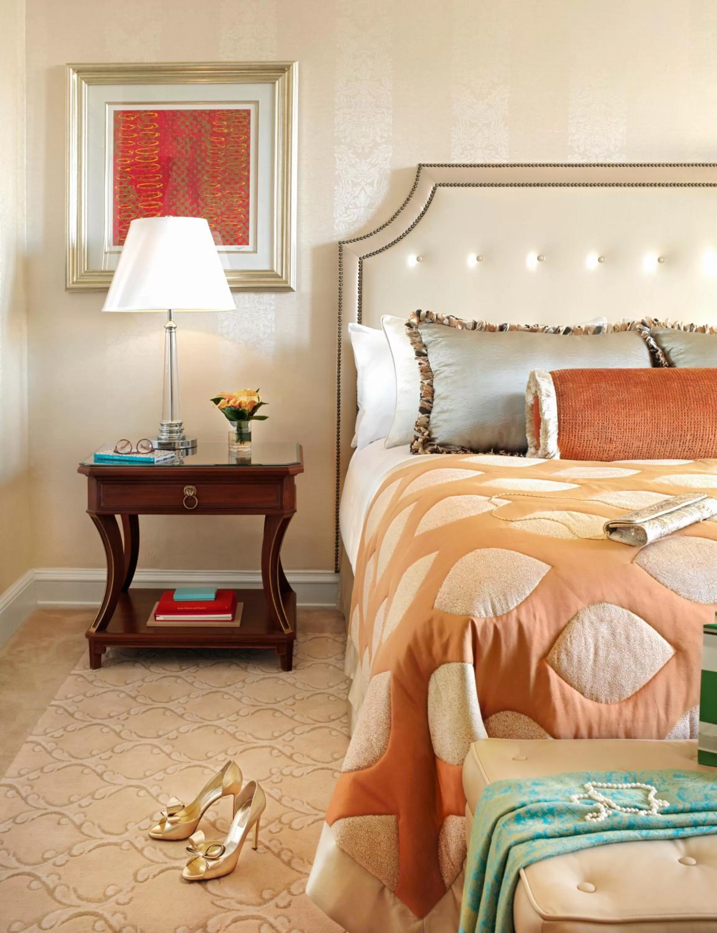 Bedroom, Bed in The Pierre, A Taj Hotel, New York