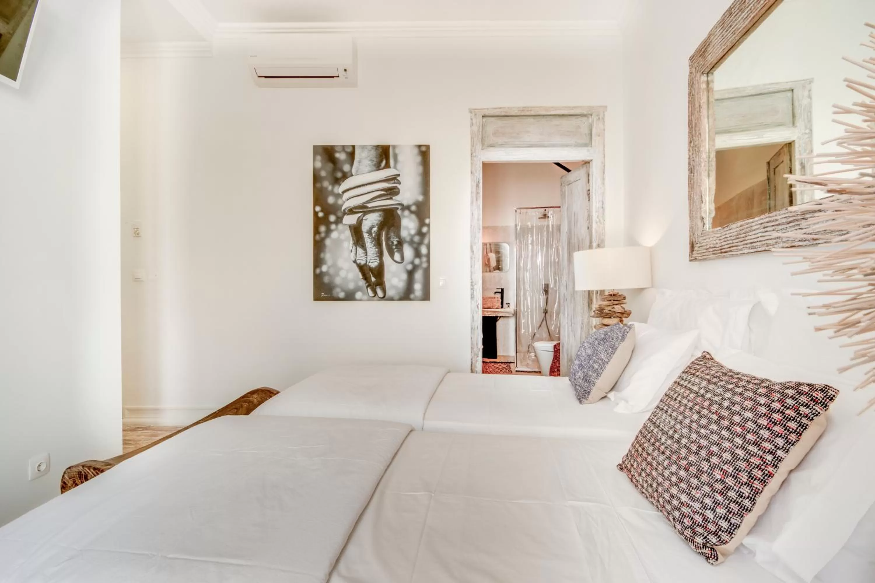 Bedroom, Bed in Garam Lisboa