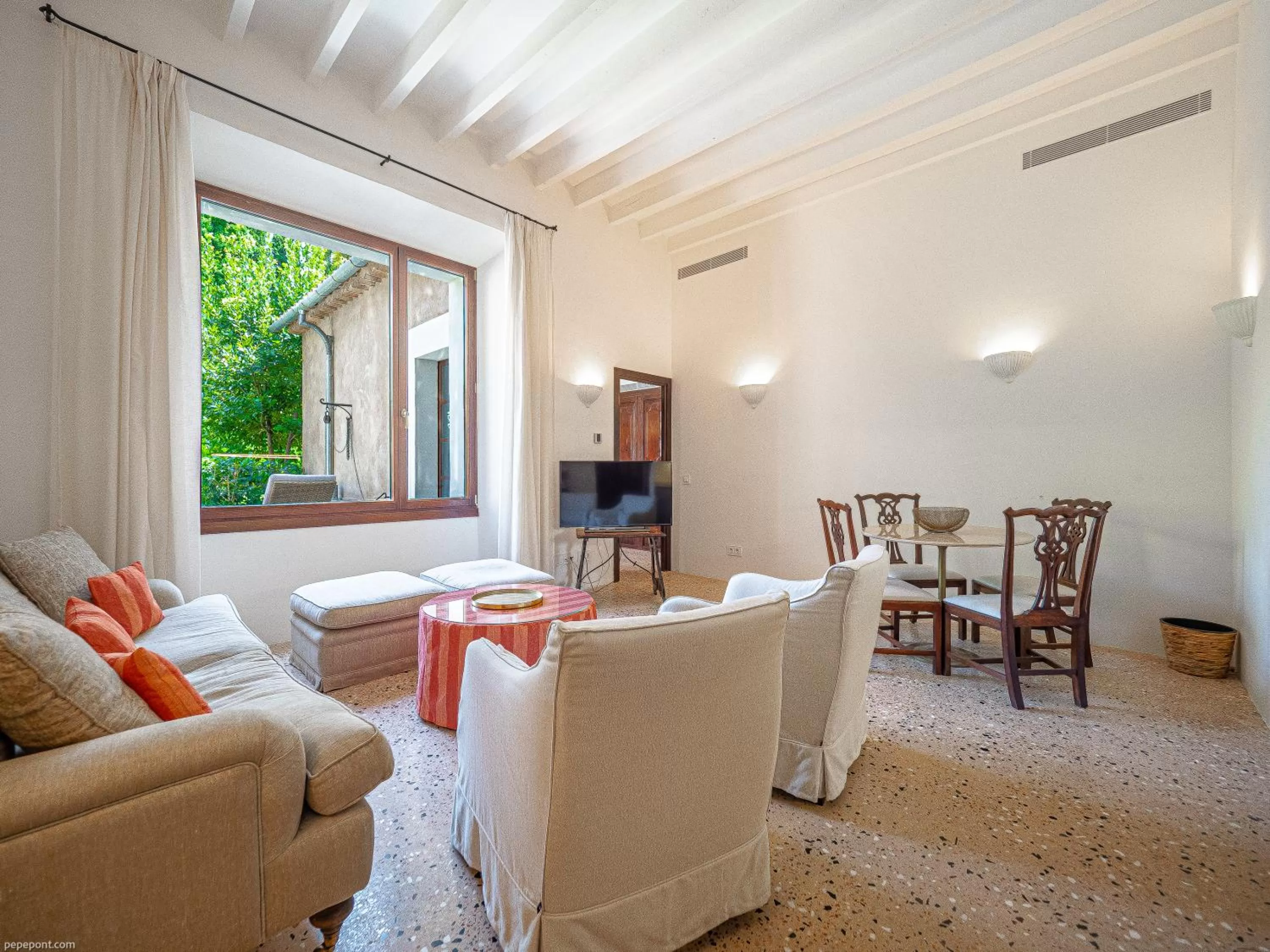 TV and multimedia in Ca'n Puig de Sòller