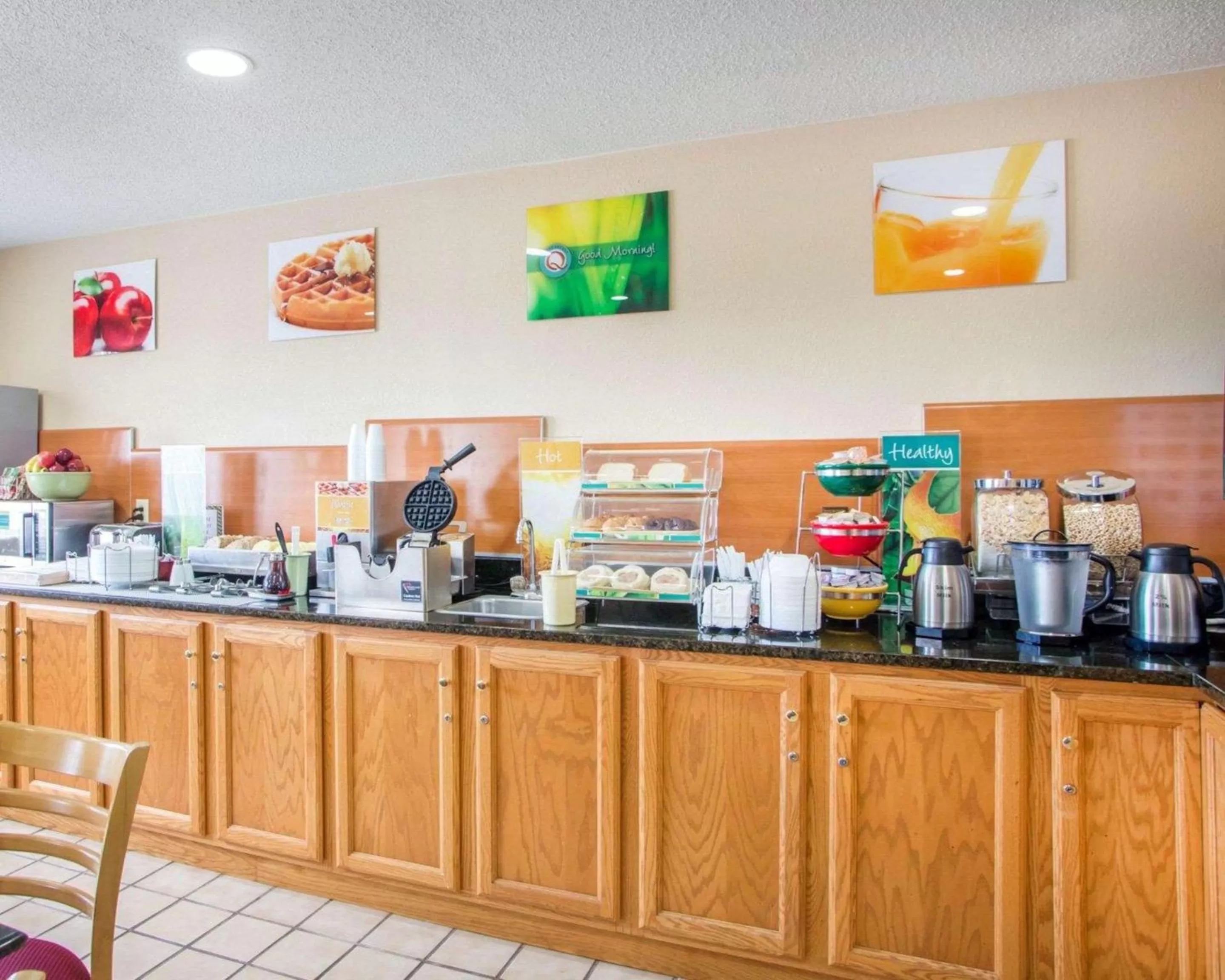 Restaurant/places to eat in Quality Inn Ottawa near Starved Rock State Park