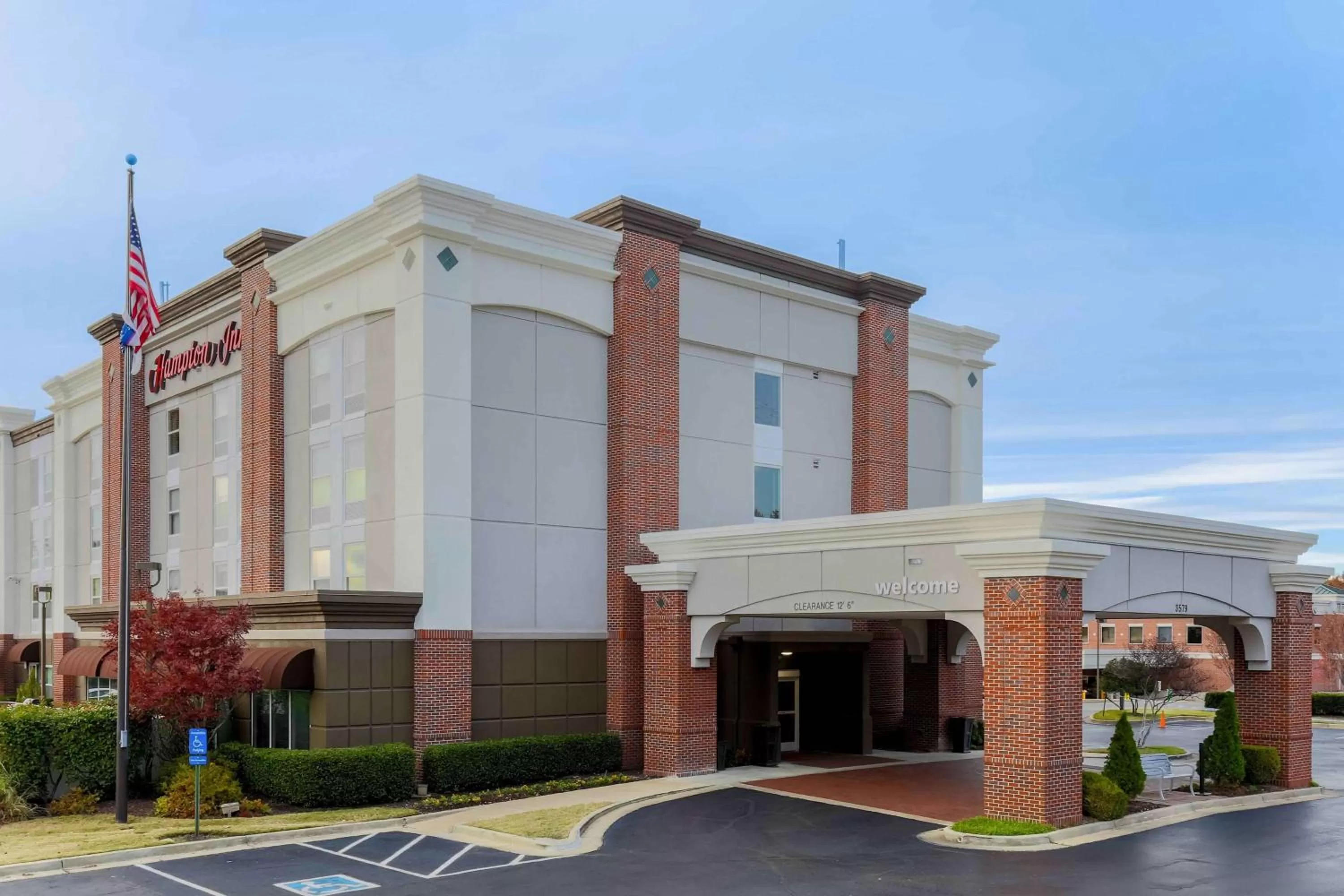 Property building in Hampton Inn Memphis-Southwind