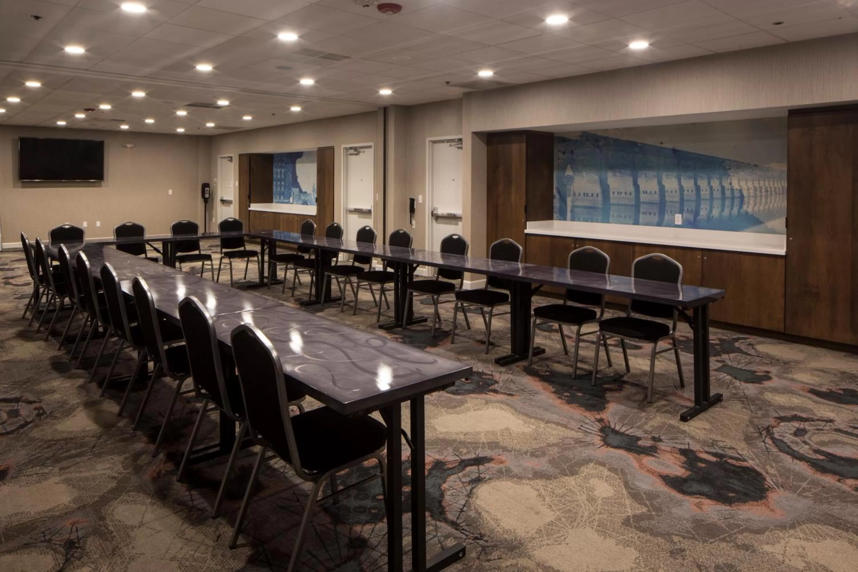 Meeting/conference room in Hotel Indigo Harrisburg - Hershey by IHG