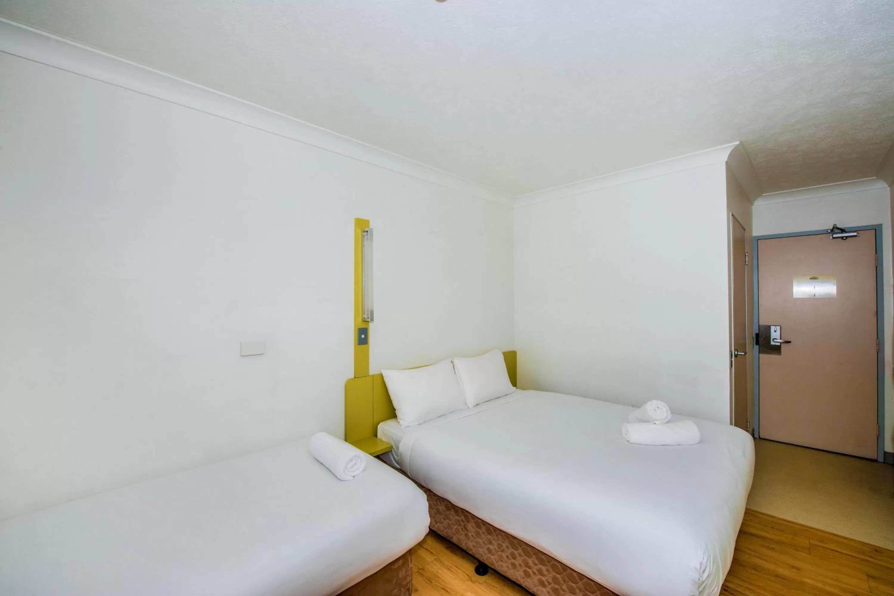 Bed in ibis Budget Brisbane Airport