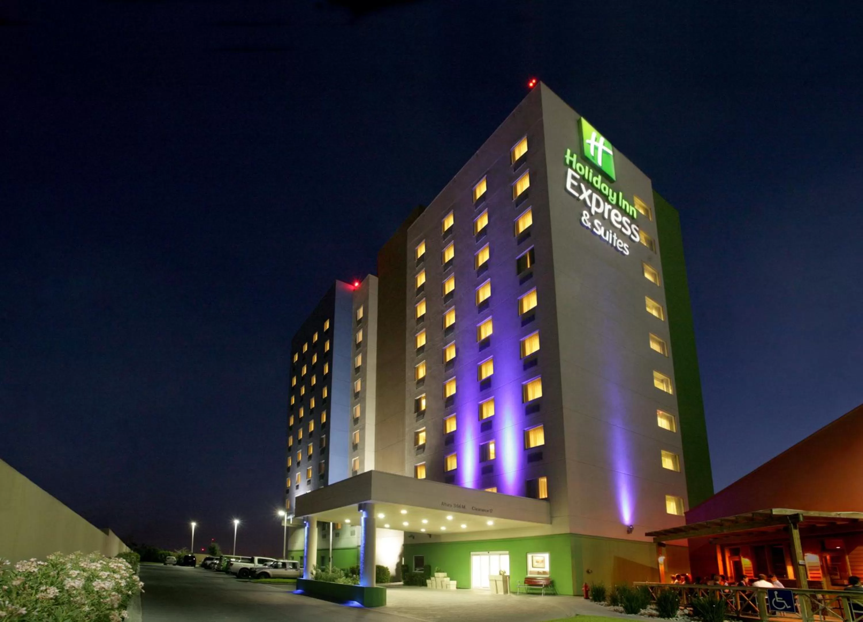 Property building in Holiday Inn Express & Suites Monterrey Aeropuerto by IHG