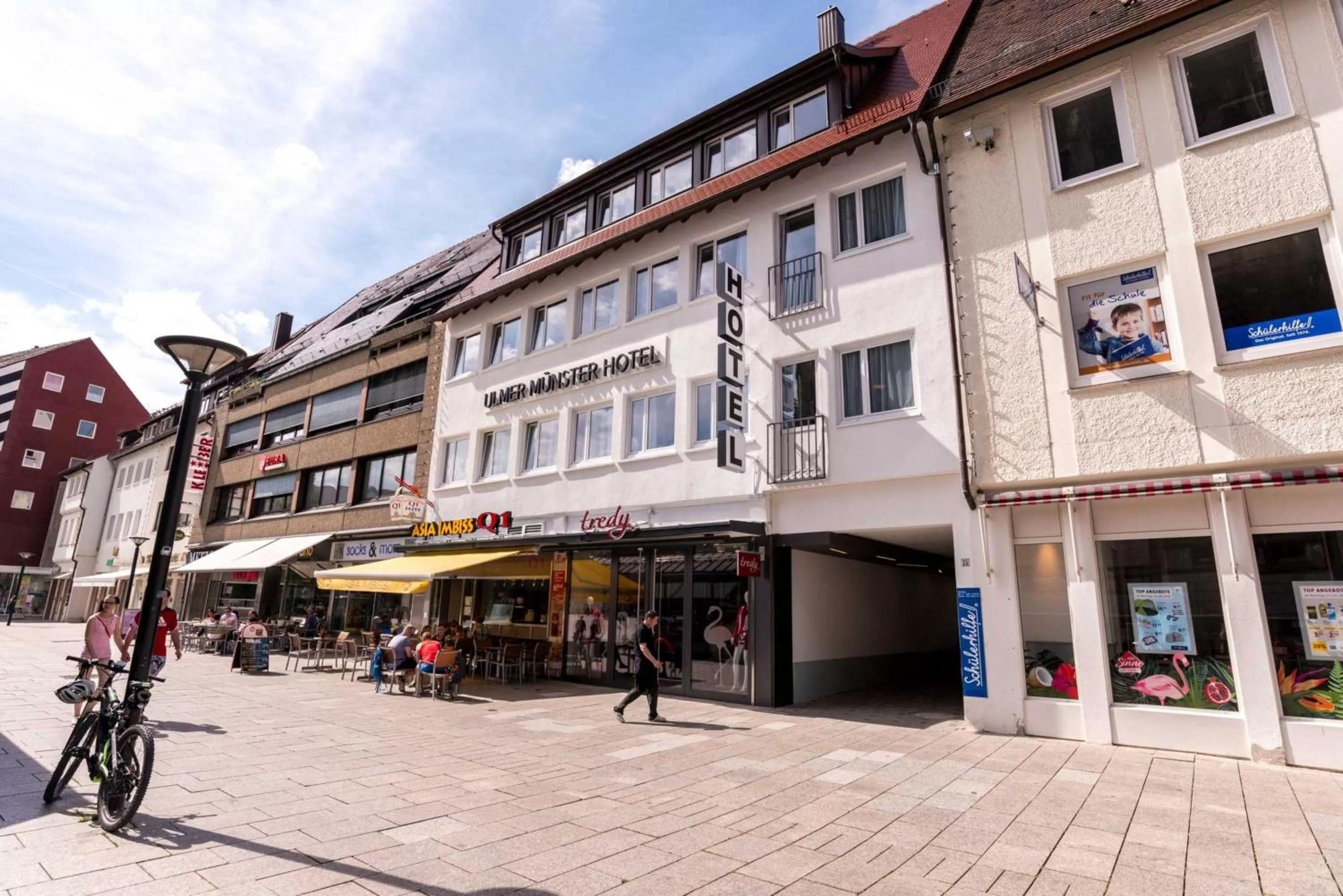 Facade/entrance in Ulmer Münster Hotel