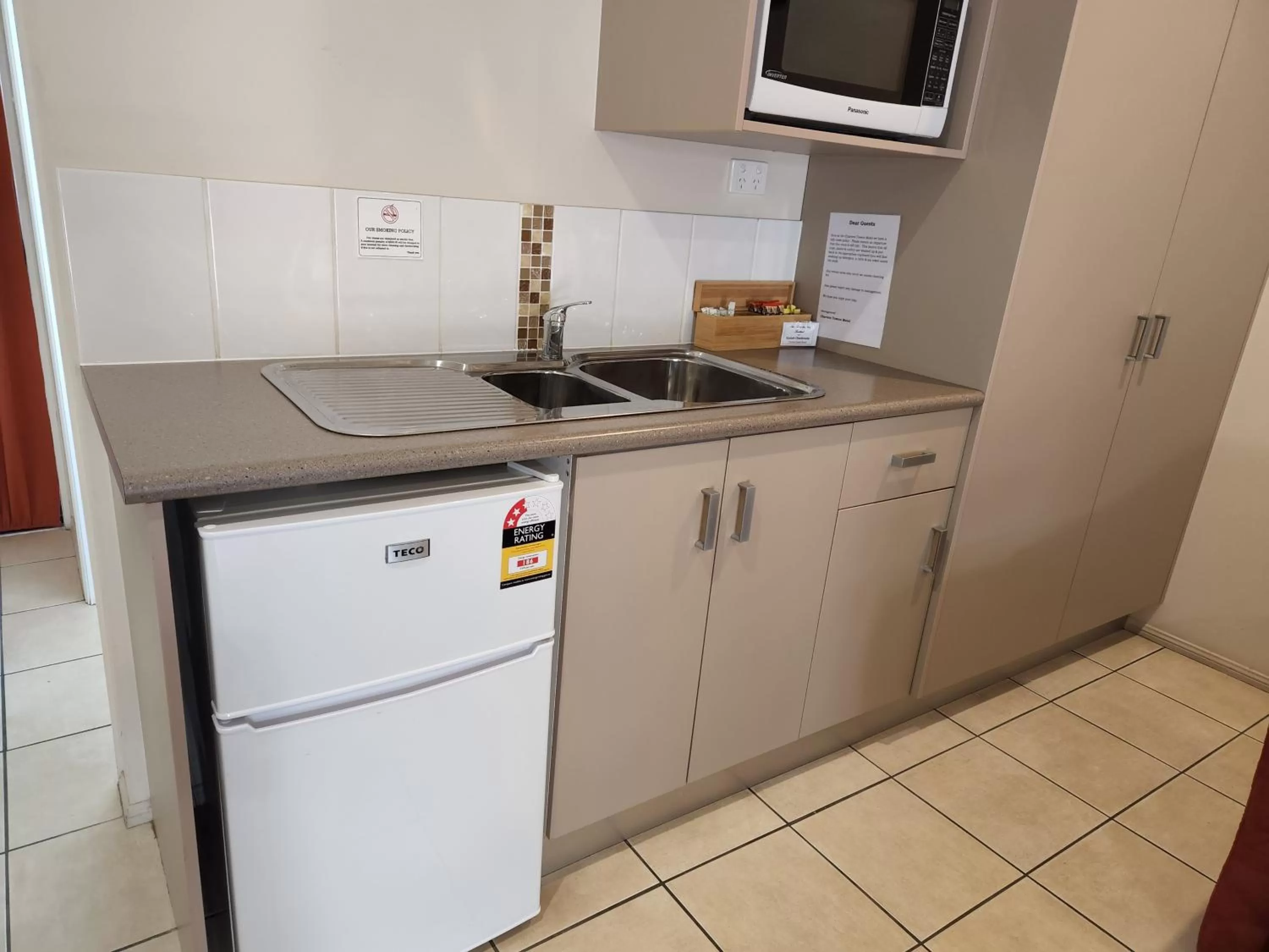 minibar in Charters Towers Motel