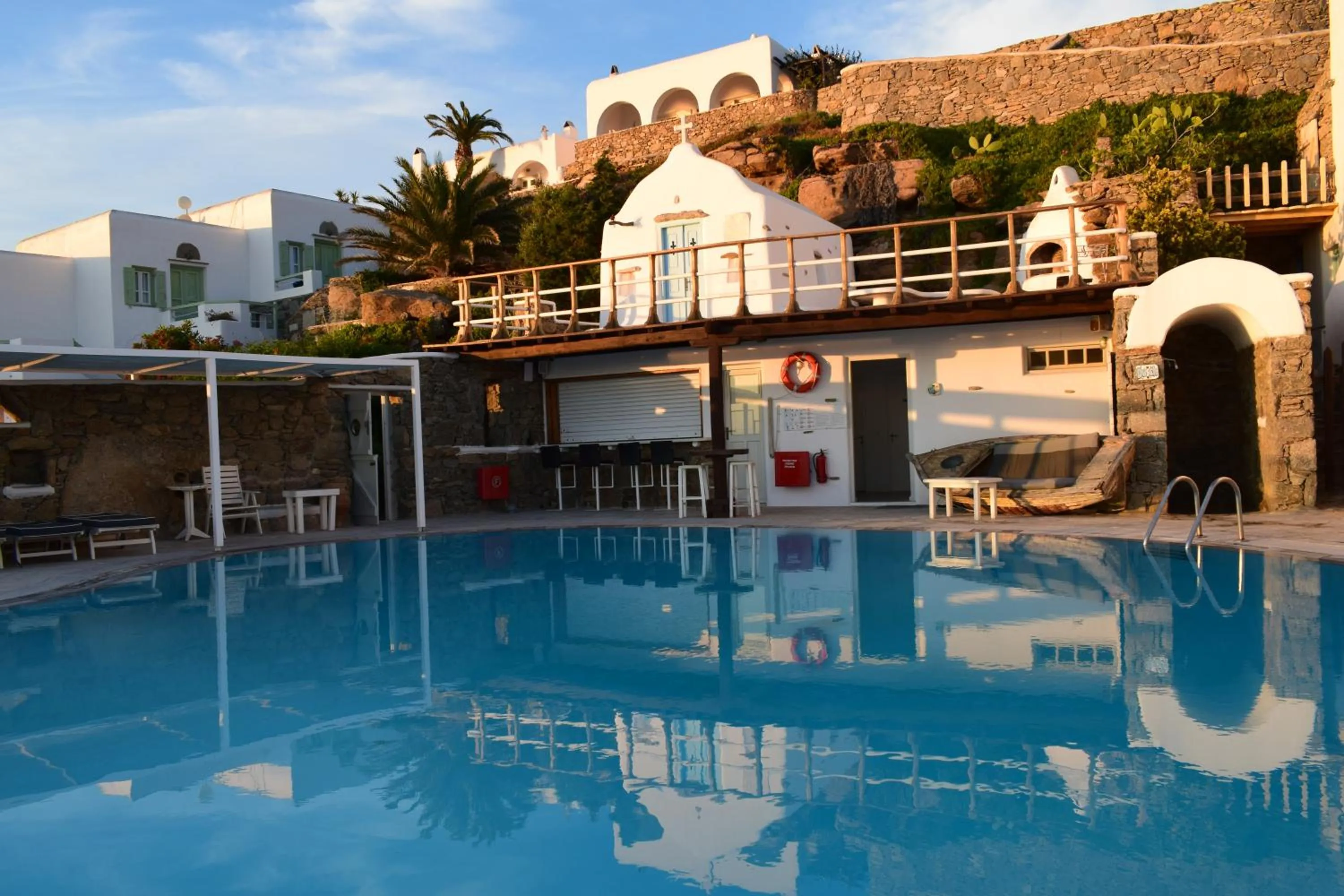 Swimming pool in Mykonos View Hotel