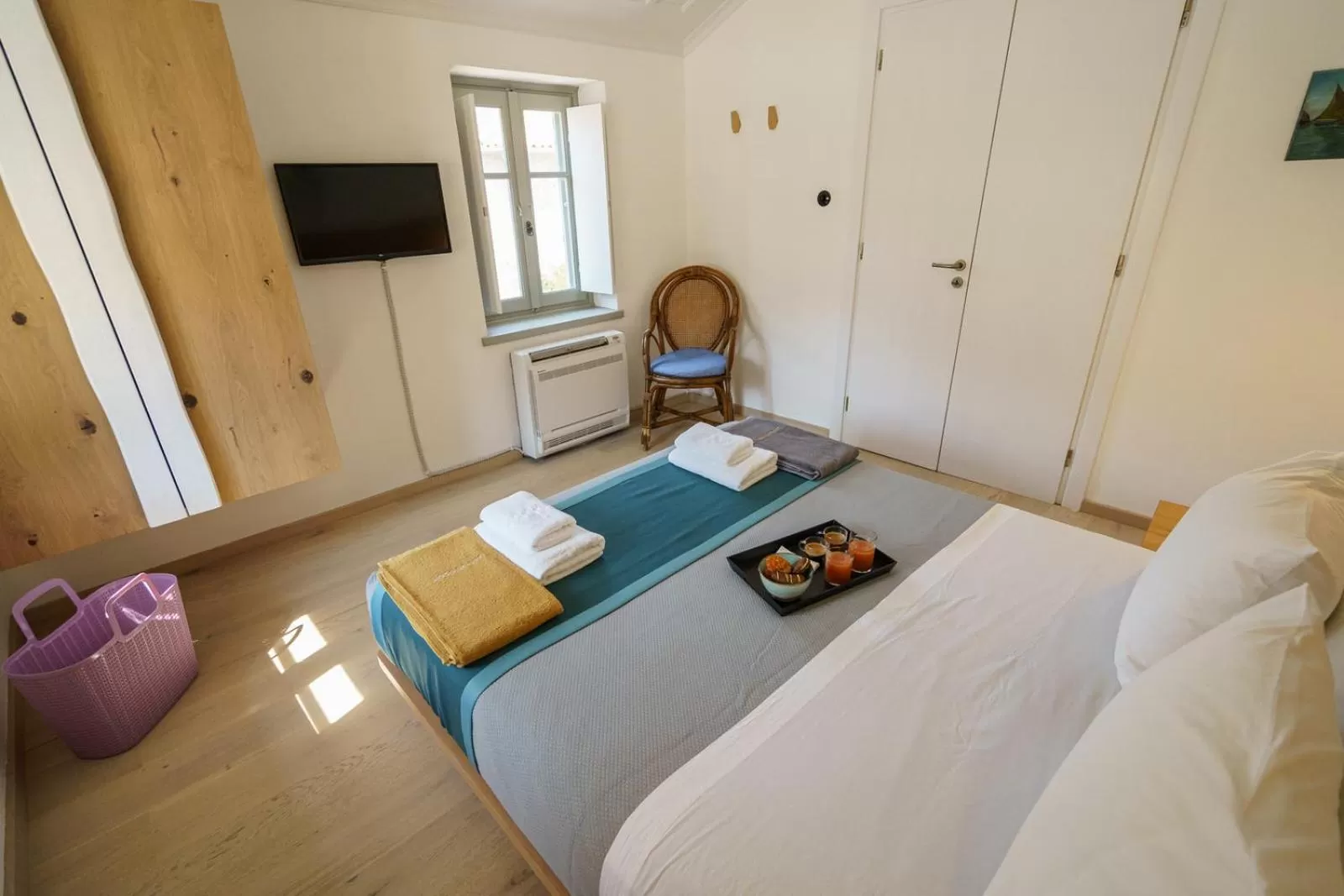 Bed in LIVIN HYDRA Suite 2