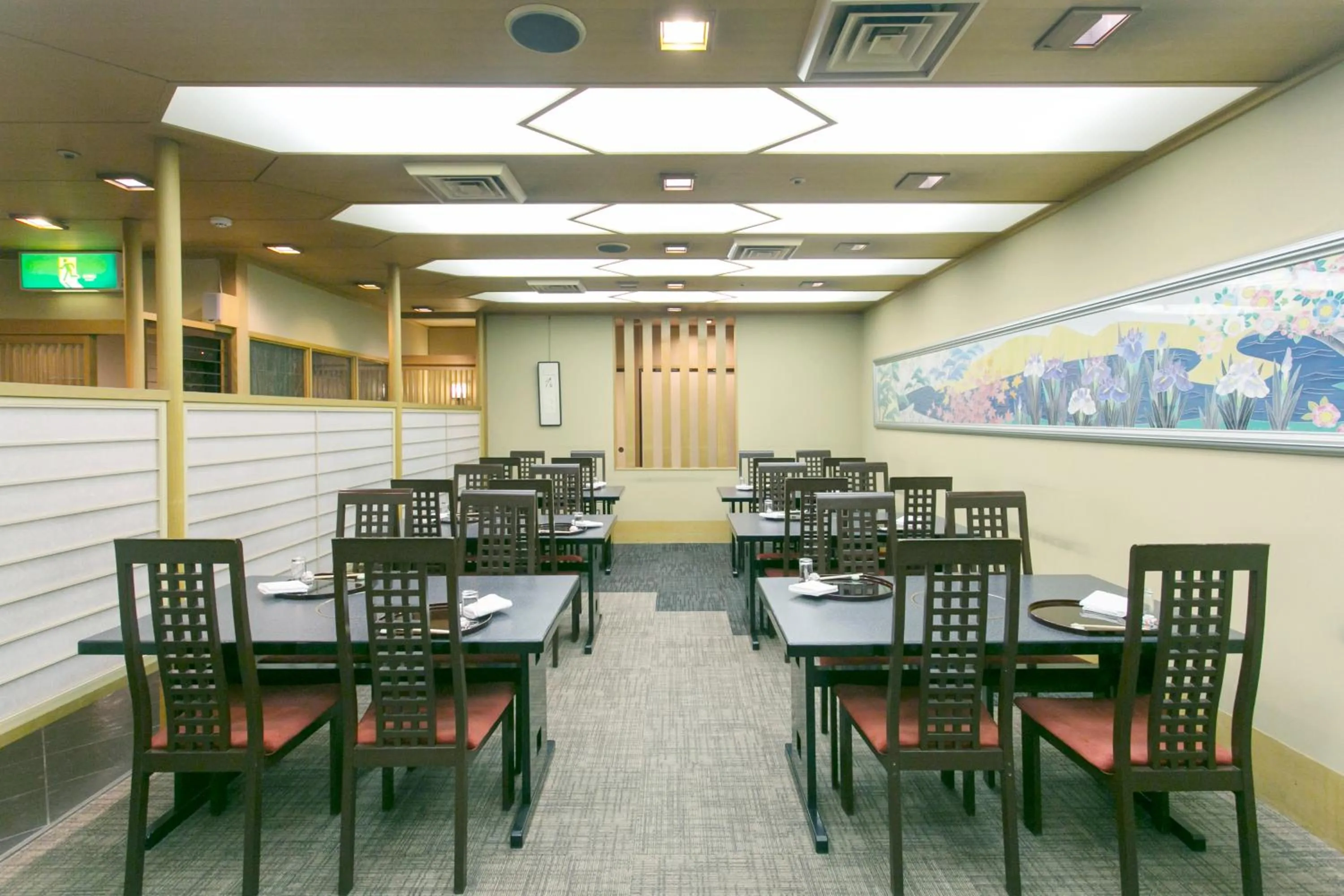 Restaurant/places to eat in Kanazawa New Grand Hotel Prestige