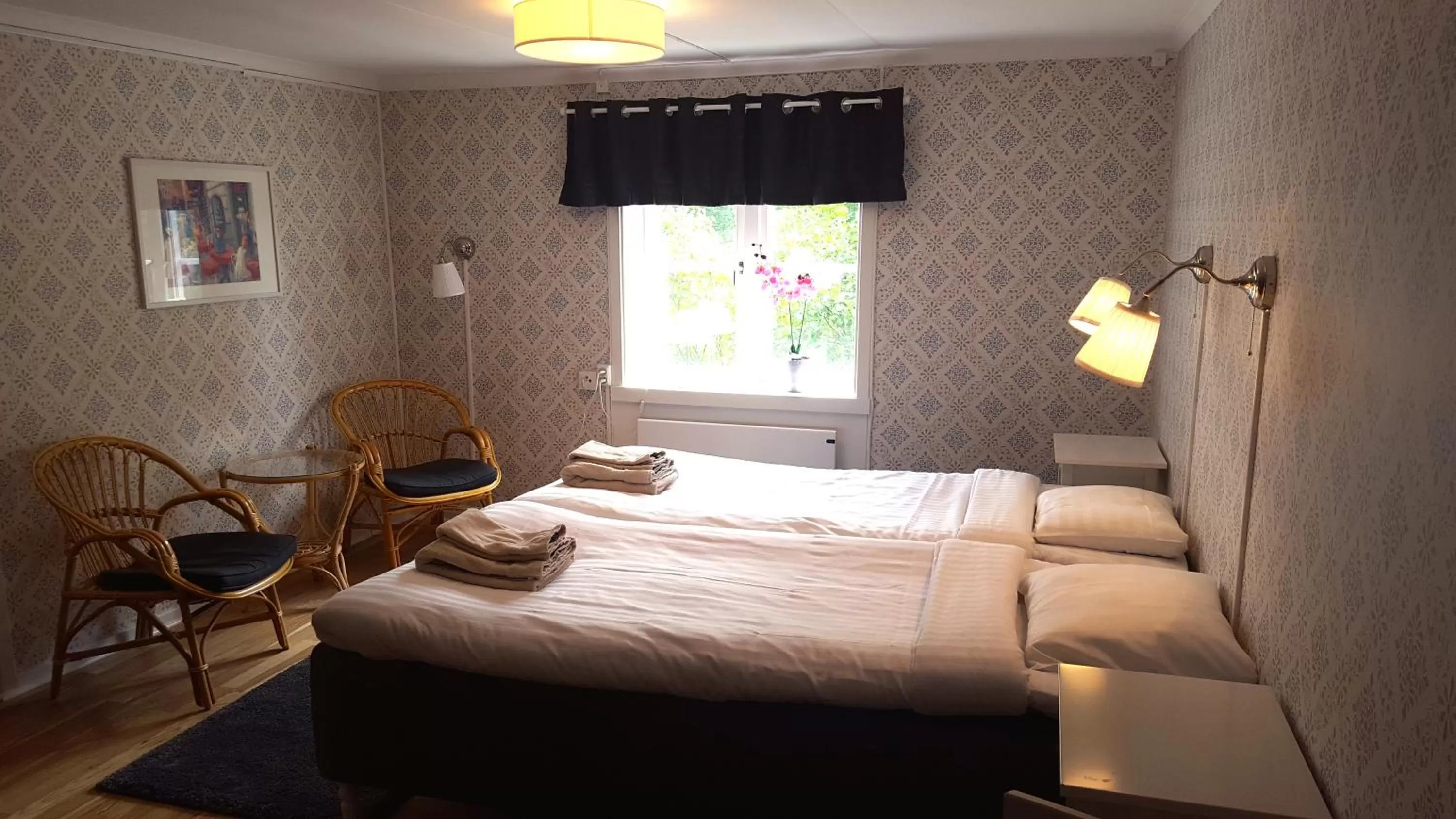 Photo of the whole room, Bed in Långshyttans Brukshotell