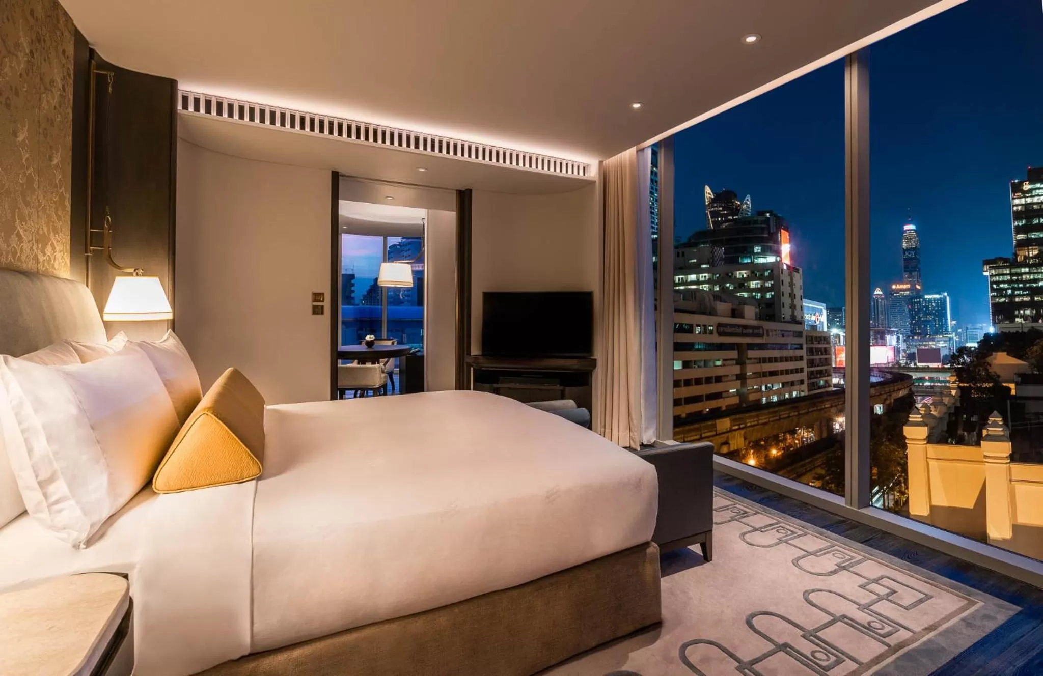 Bedroom, Bed in Waldorf Astoria Bangkok