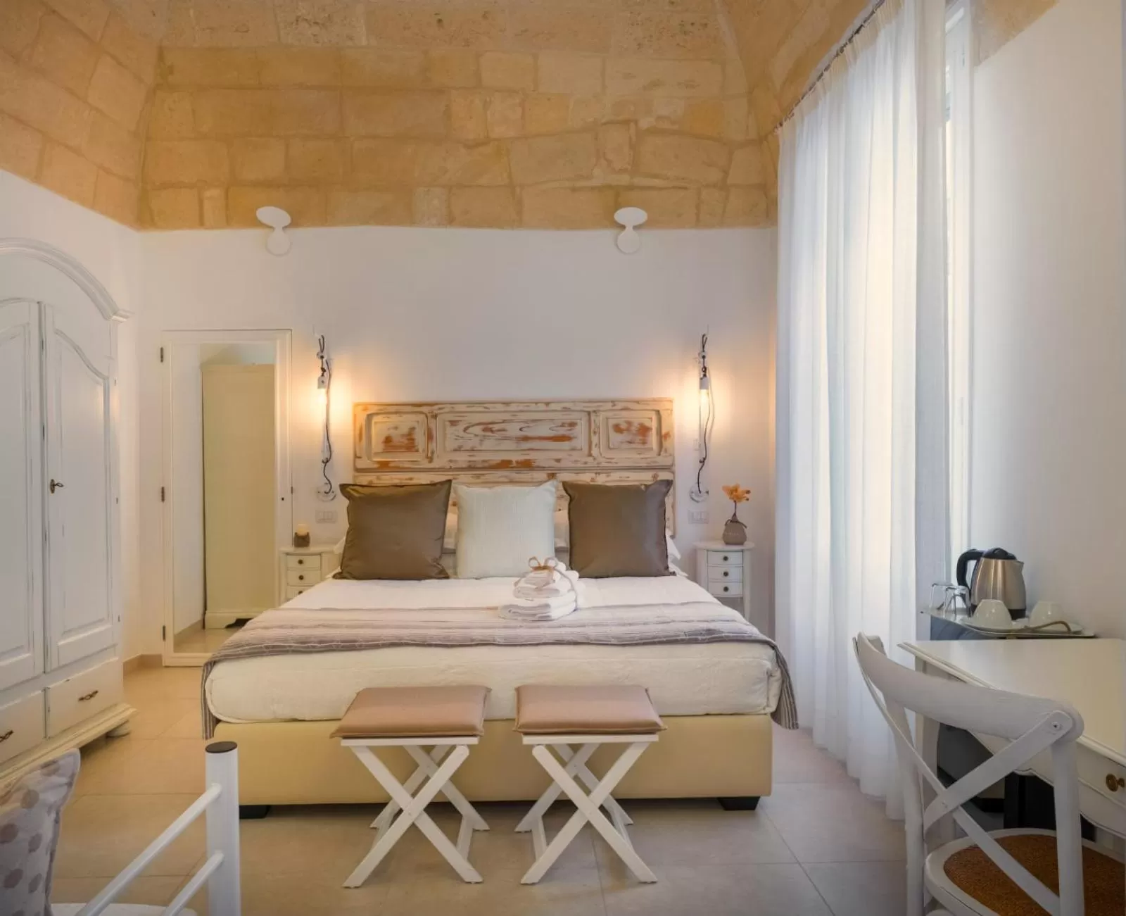 Bedroom, Bed in Amatè Suite