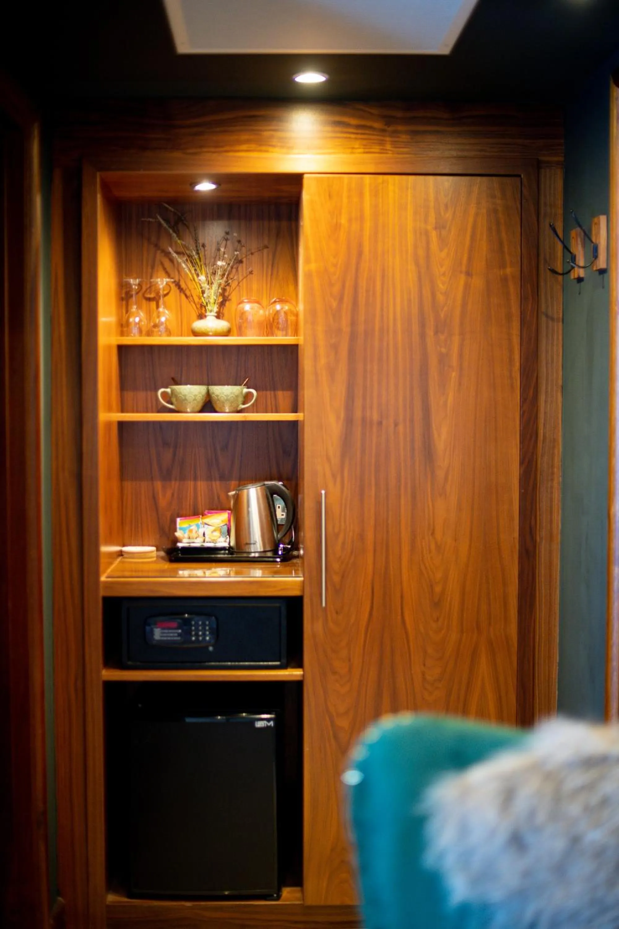 Bedroom in The Devon Hotel