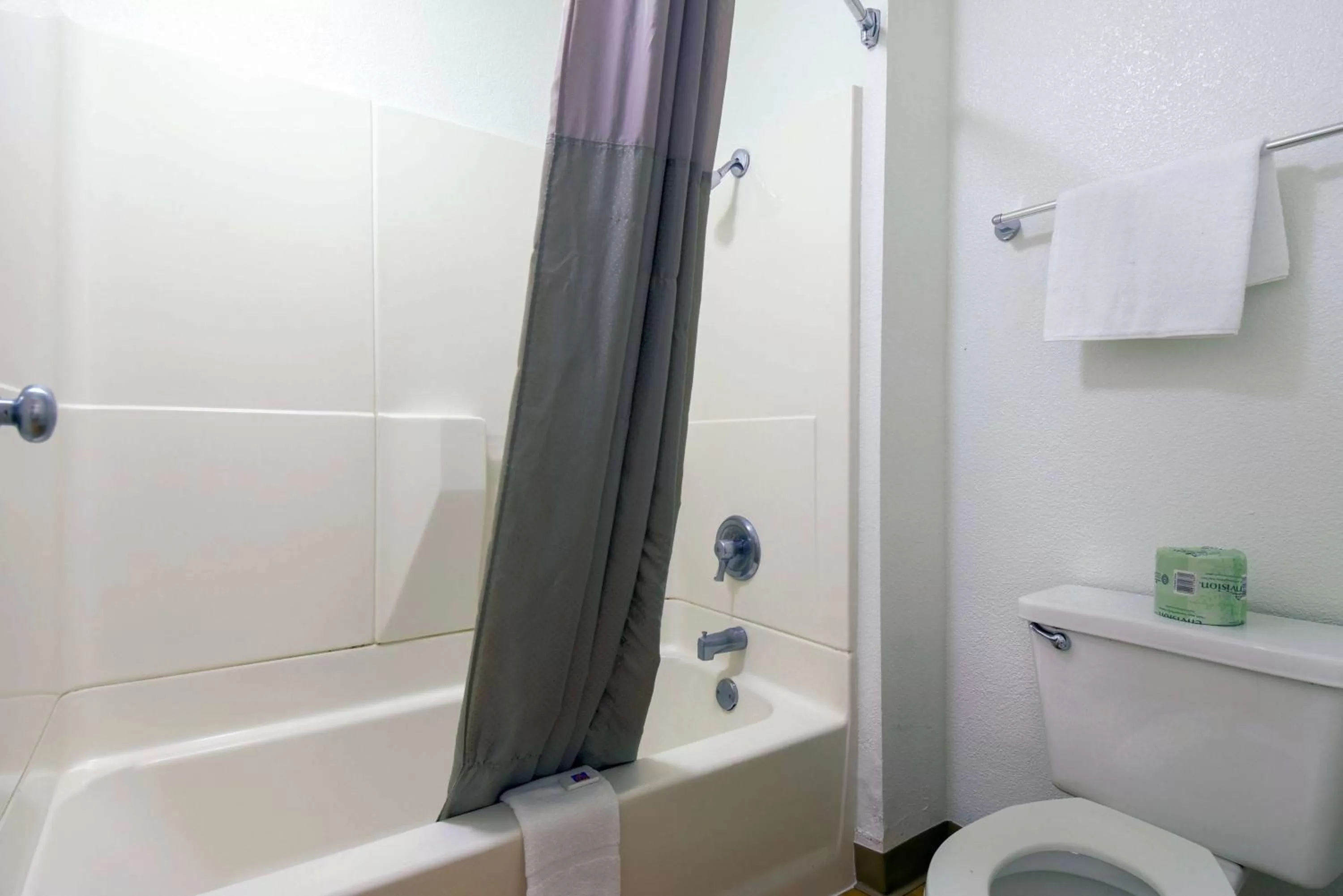 Bathroom in Motel 6-Palm Springs, CA - Downtown