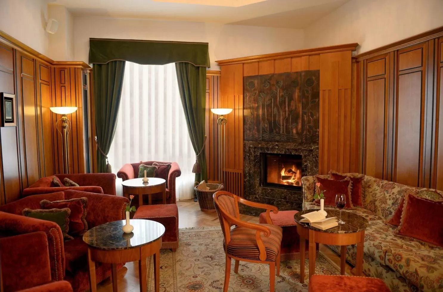 Lounge or bar in Das Palmenwald Schwarzwaldhof, BW Signature Collection