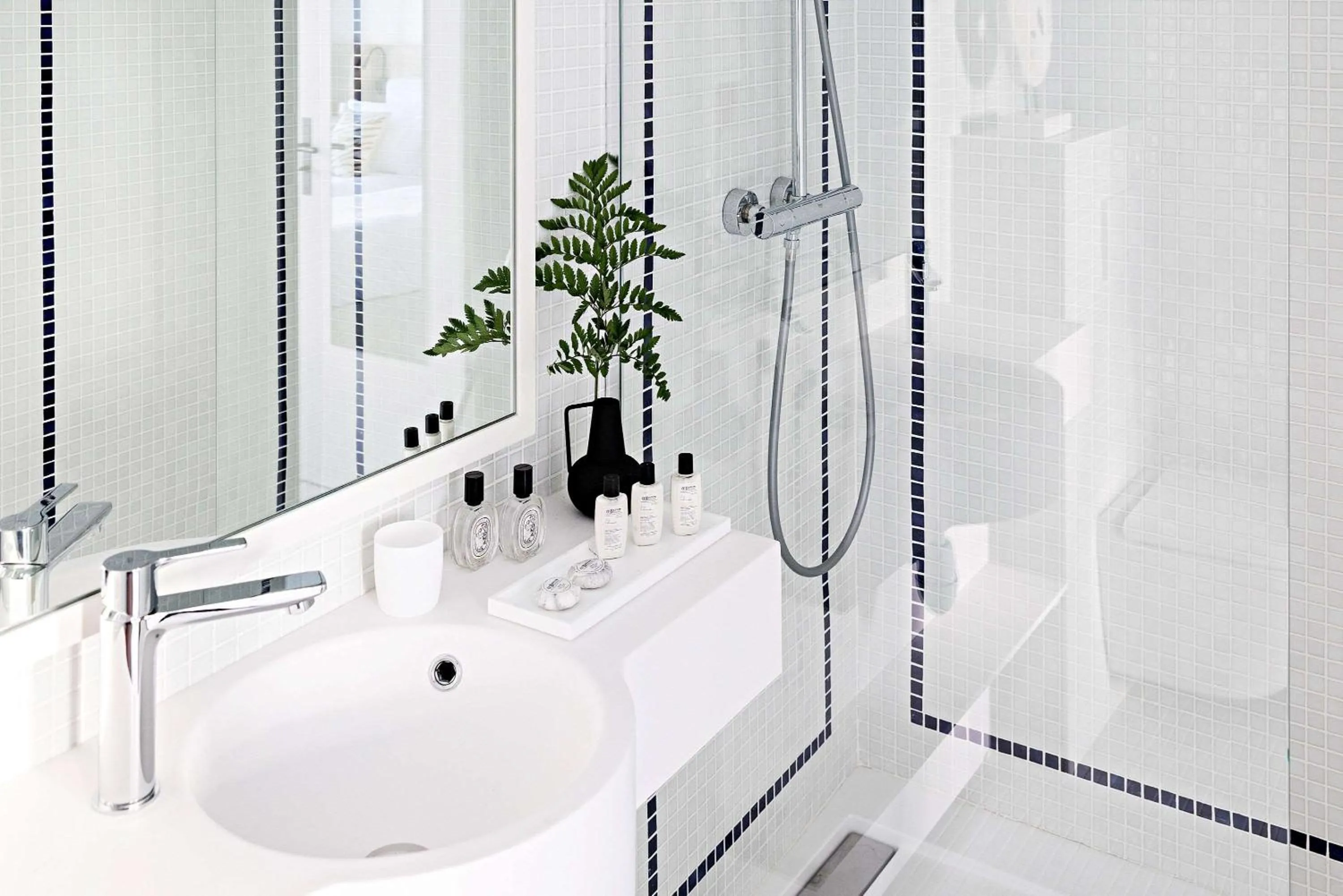 Bathroom in Le Riviera Collection, Signature Collection by Best Western