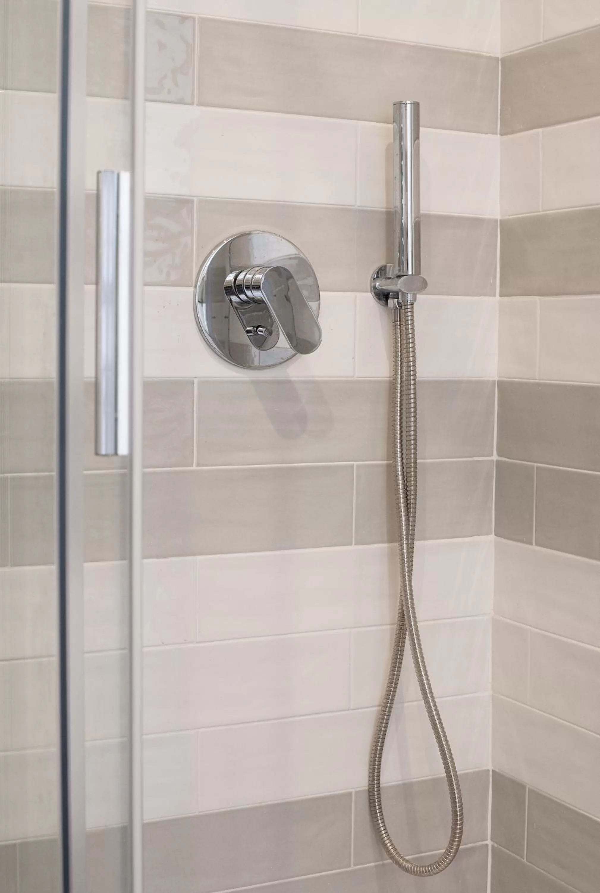 Shower in B&B Toledo one