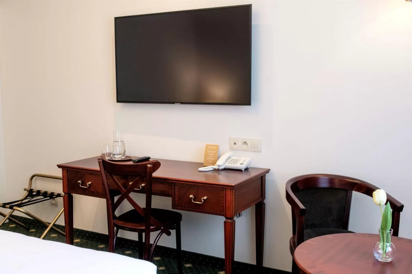 TV and multimedia in Klub Sosnowy