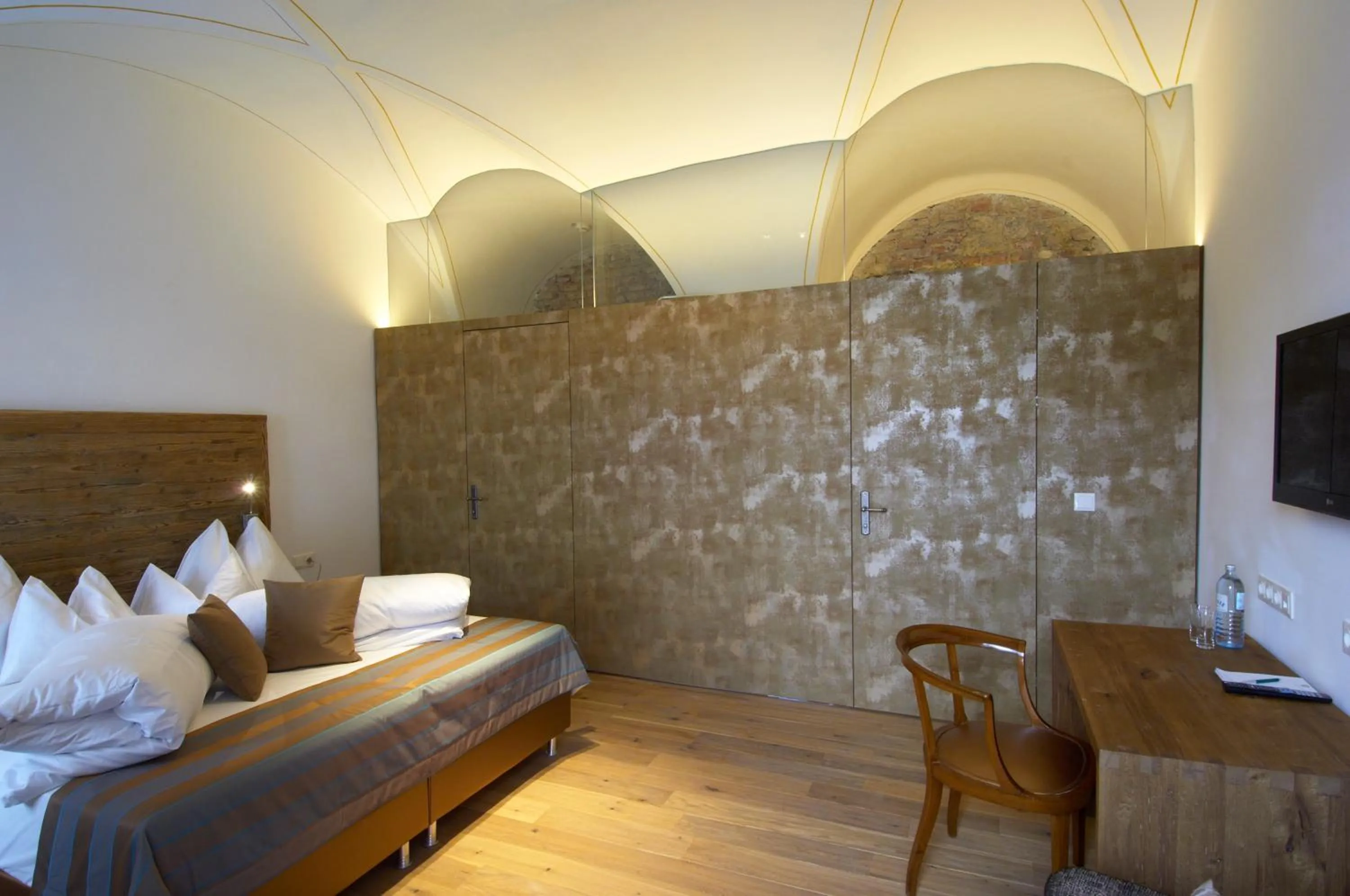 Bedroom, Bed in Hotel Landhaus Moserhof