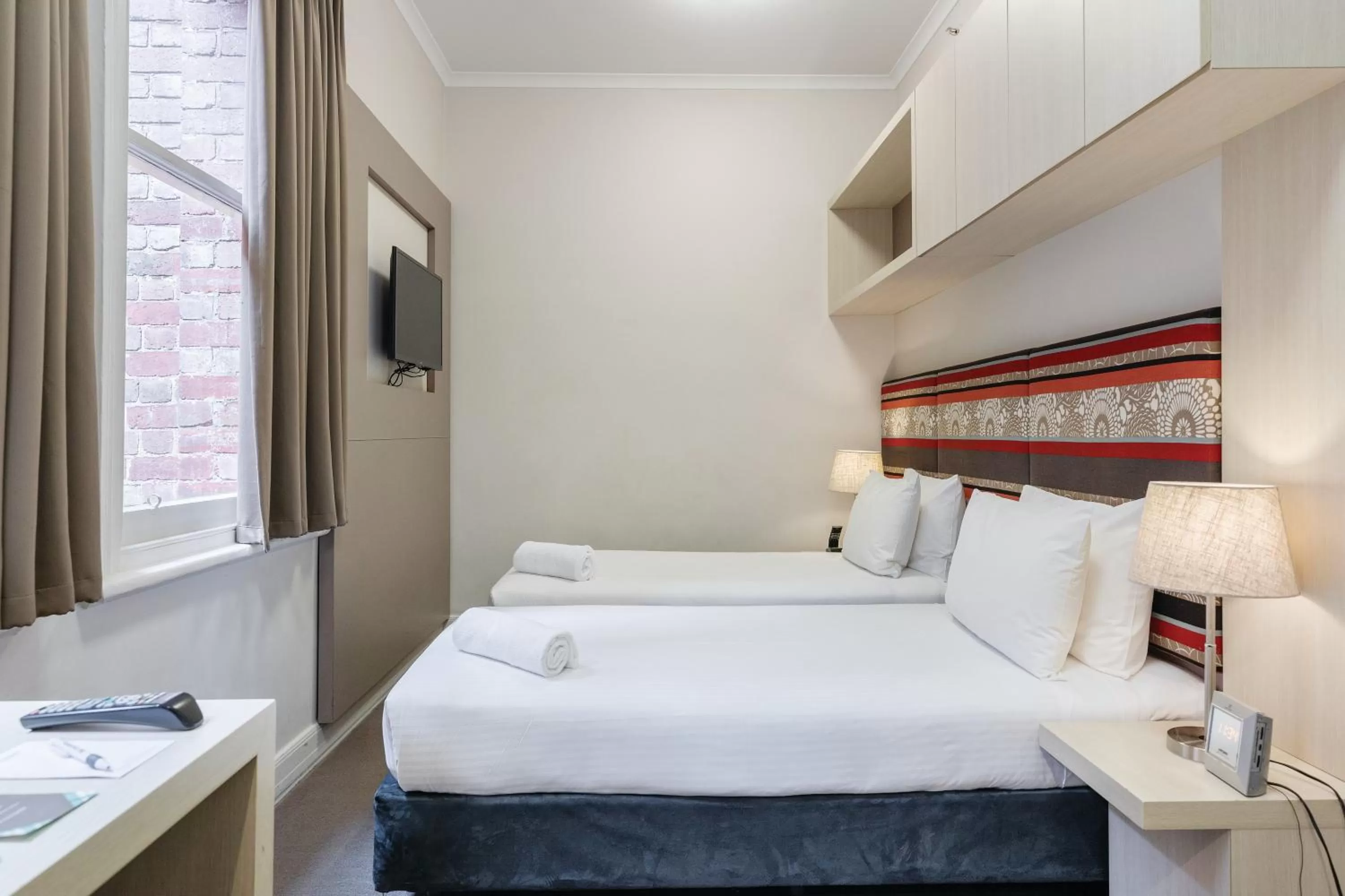 Photo of the whole room, Bed in Best Western Melbourne City
