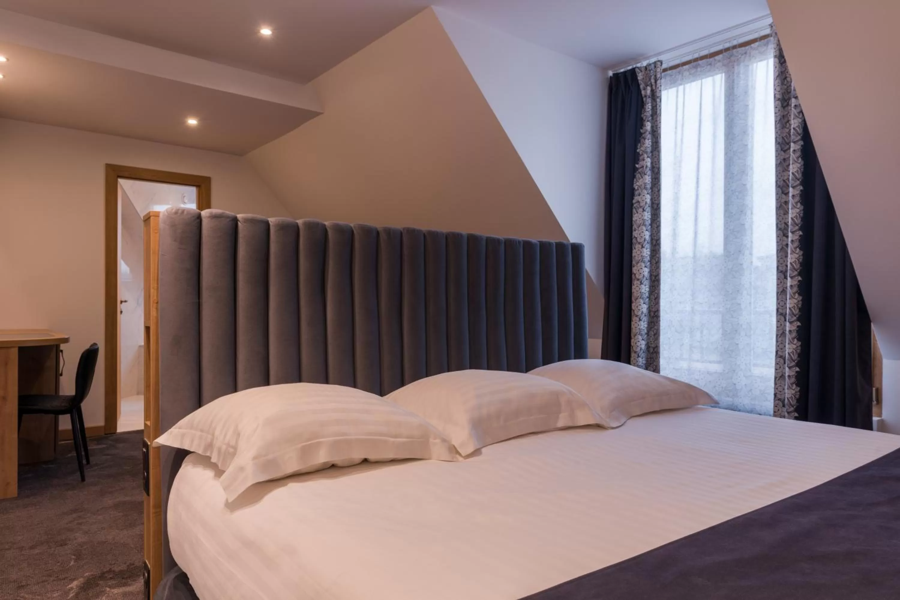 Decorative detail, Bed in Hotel Aida Opera