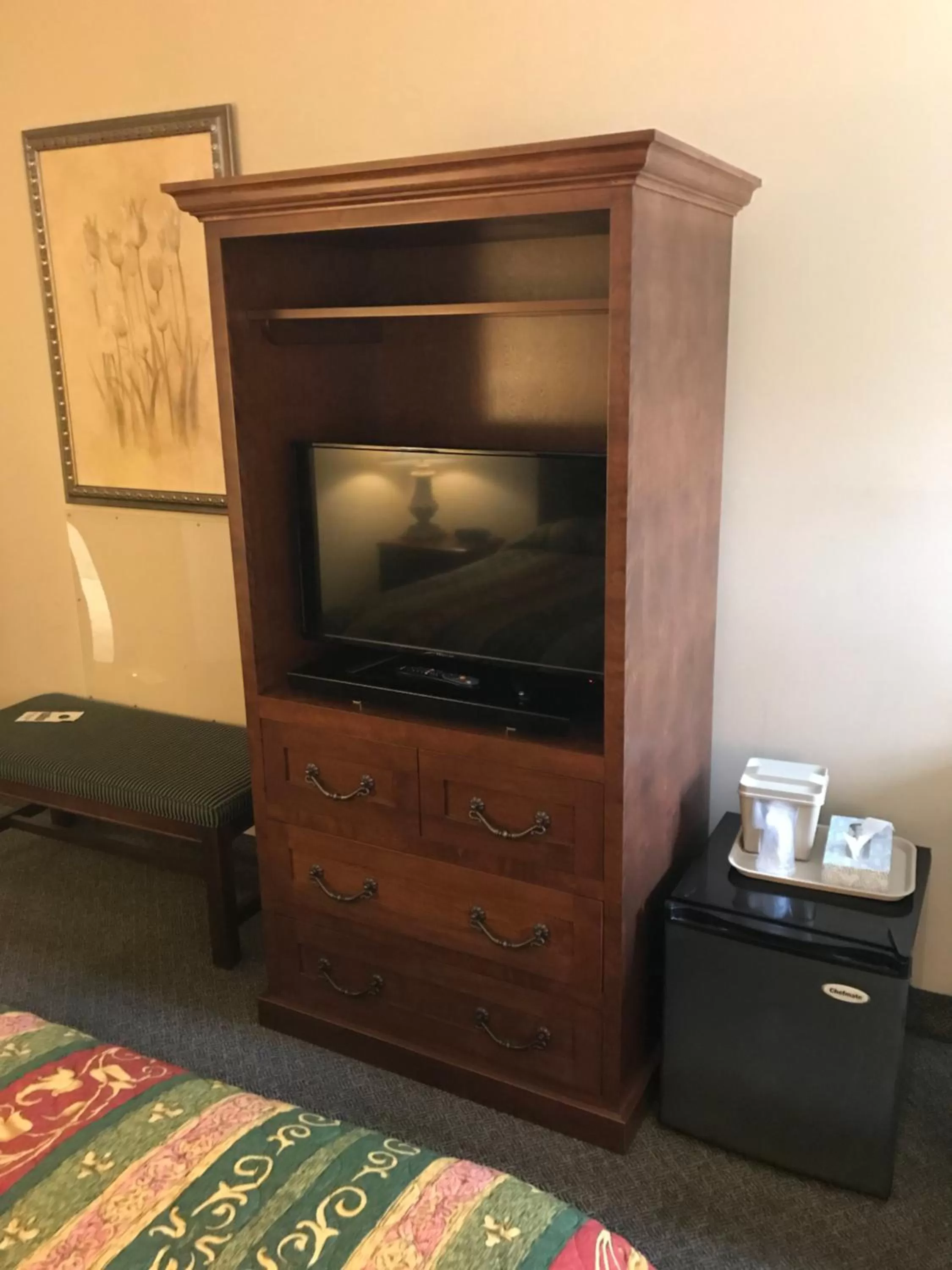 TV/Entertainment Center in Lititz Inn and Suites