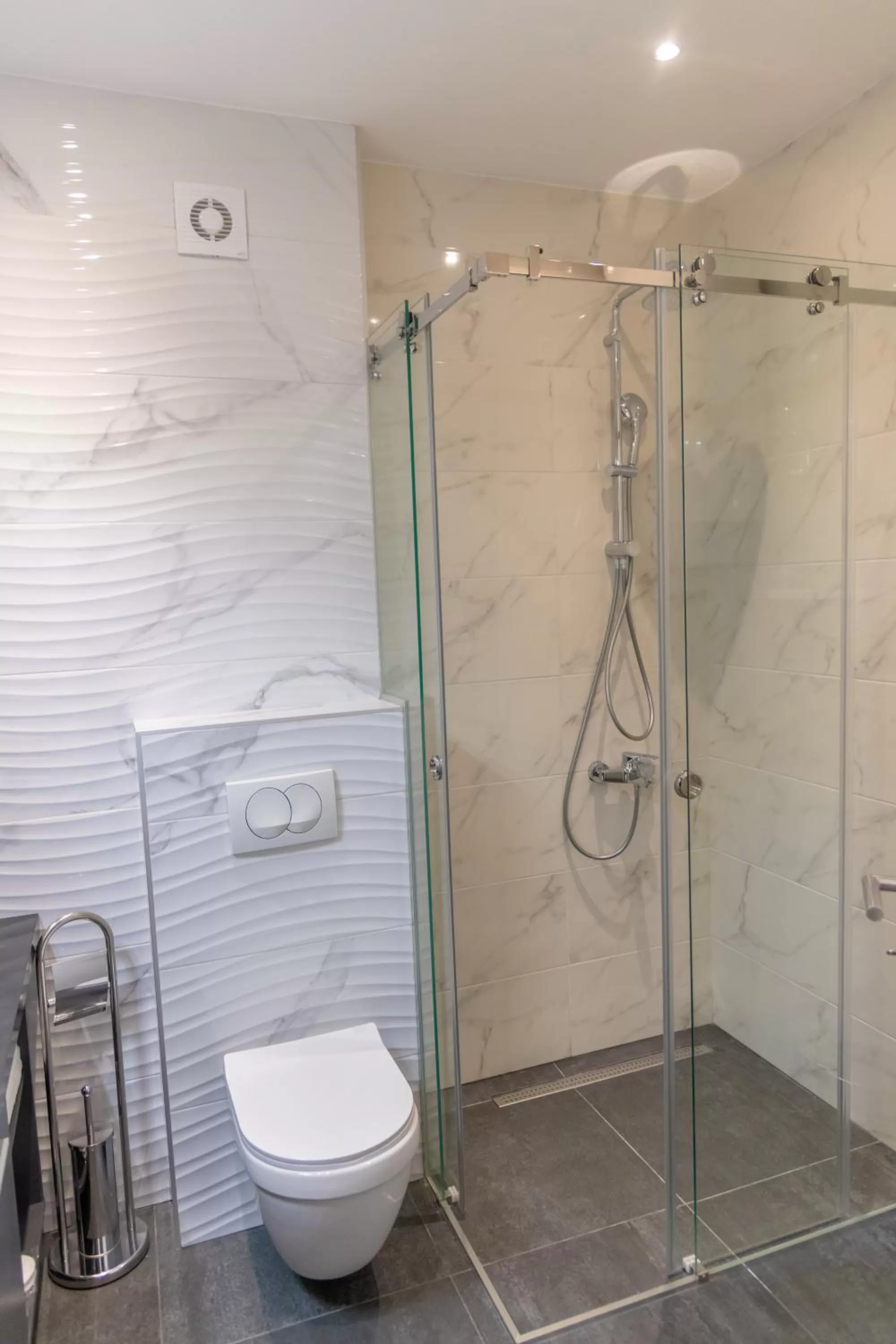 Bathroom in Apart Hotel Maksimum
