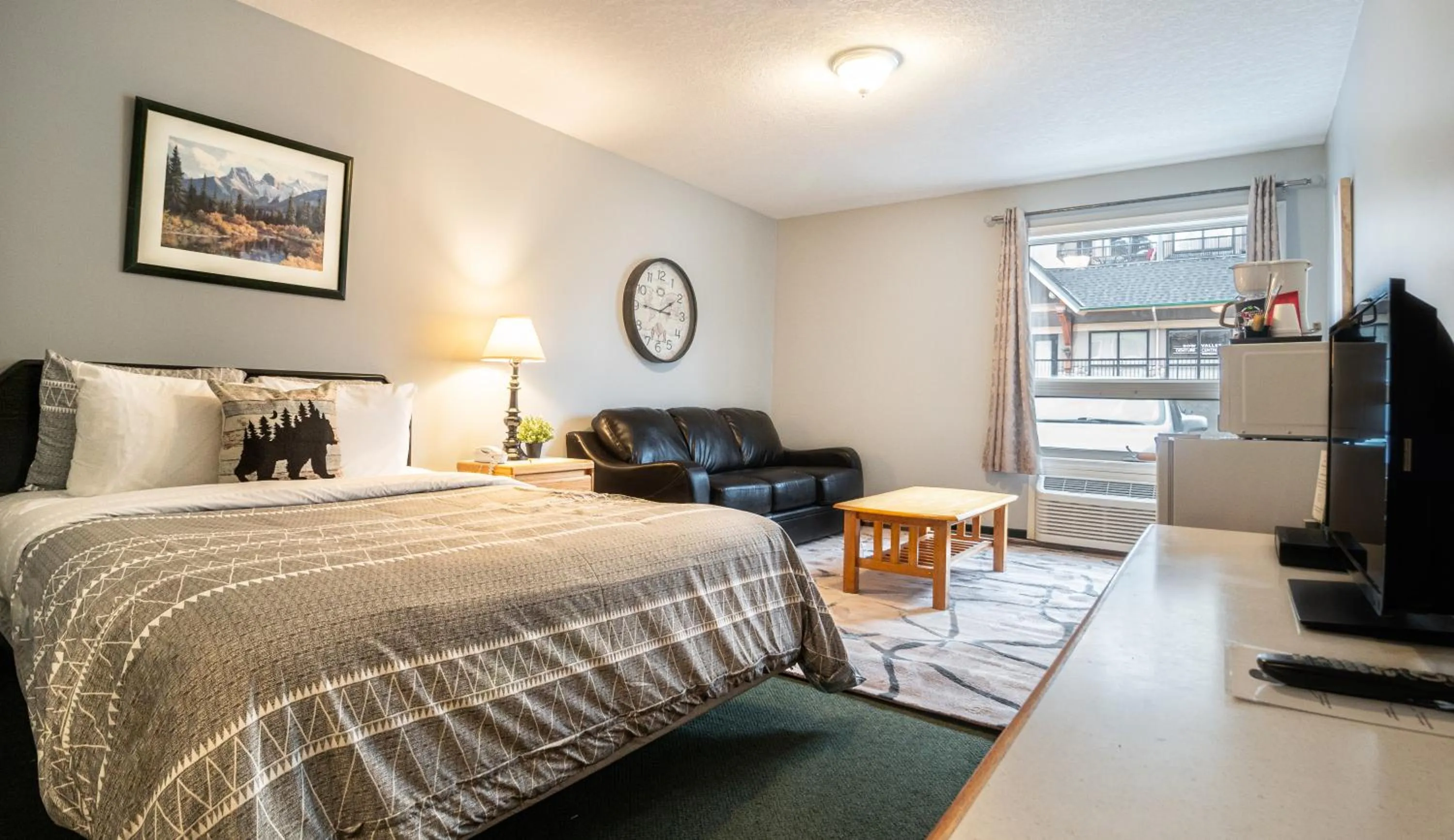 Bed in Mountain View Inn