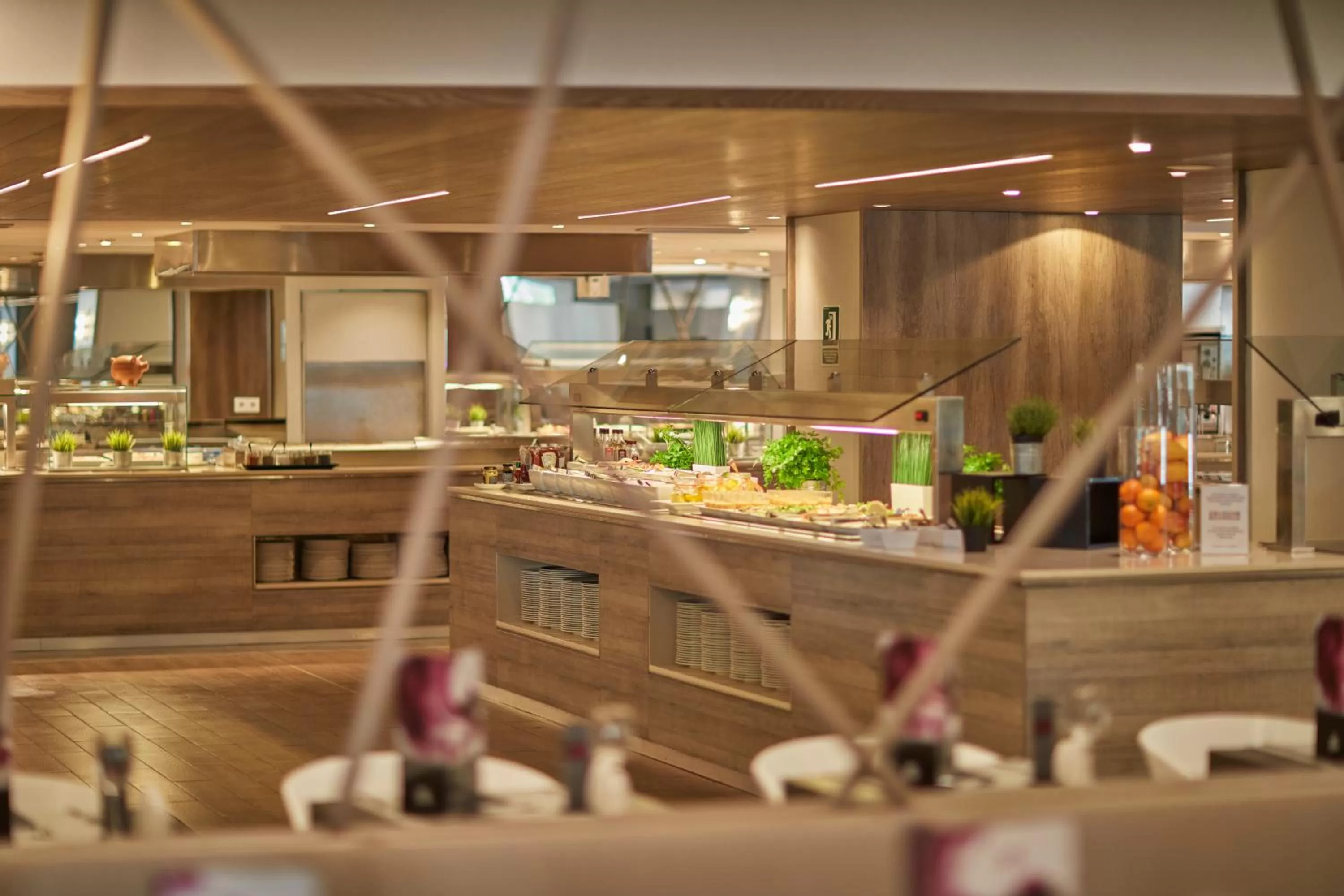 Restaurant/places to eat in BG Tonga Tower