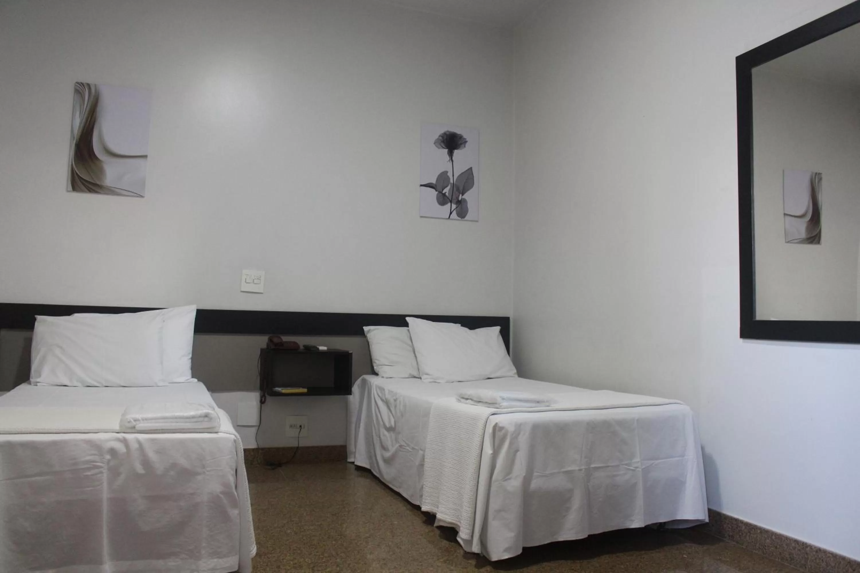 Photo of the whole room, Bed in Hotel Oscar Blue Montes Claros