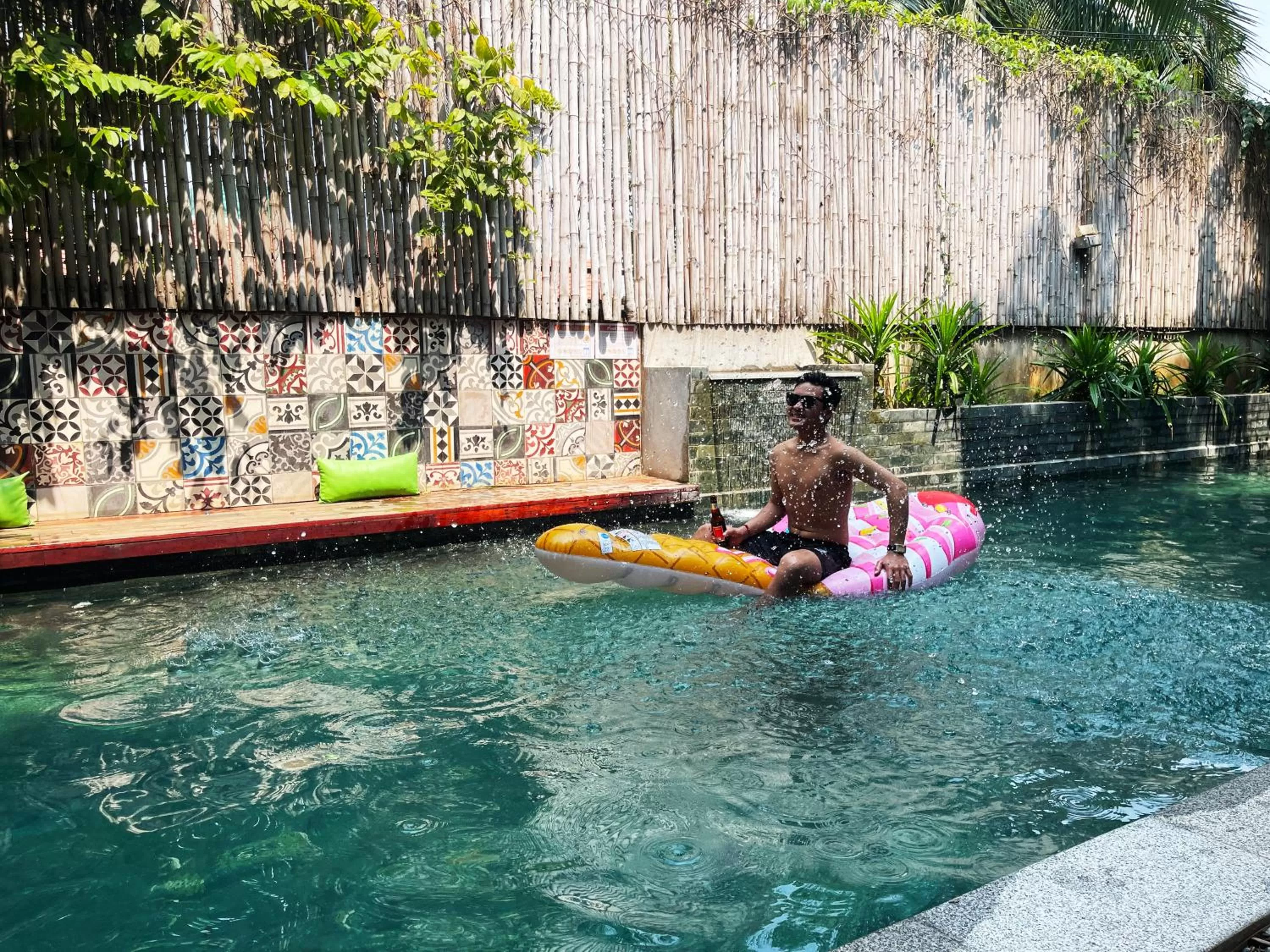 Swimming pool in Sarina Hotel & Villa