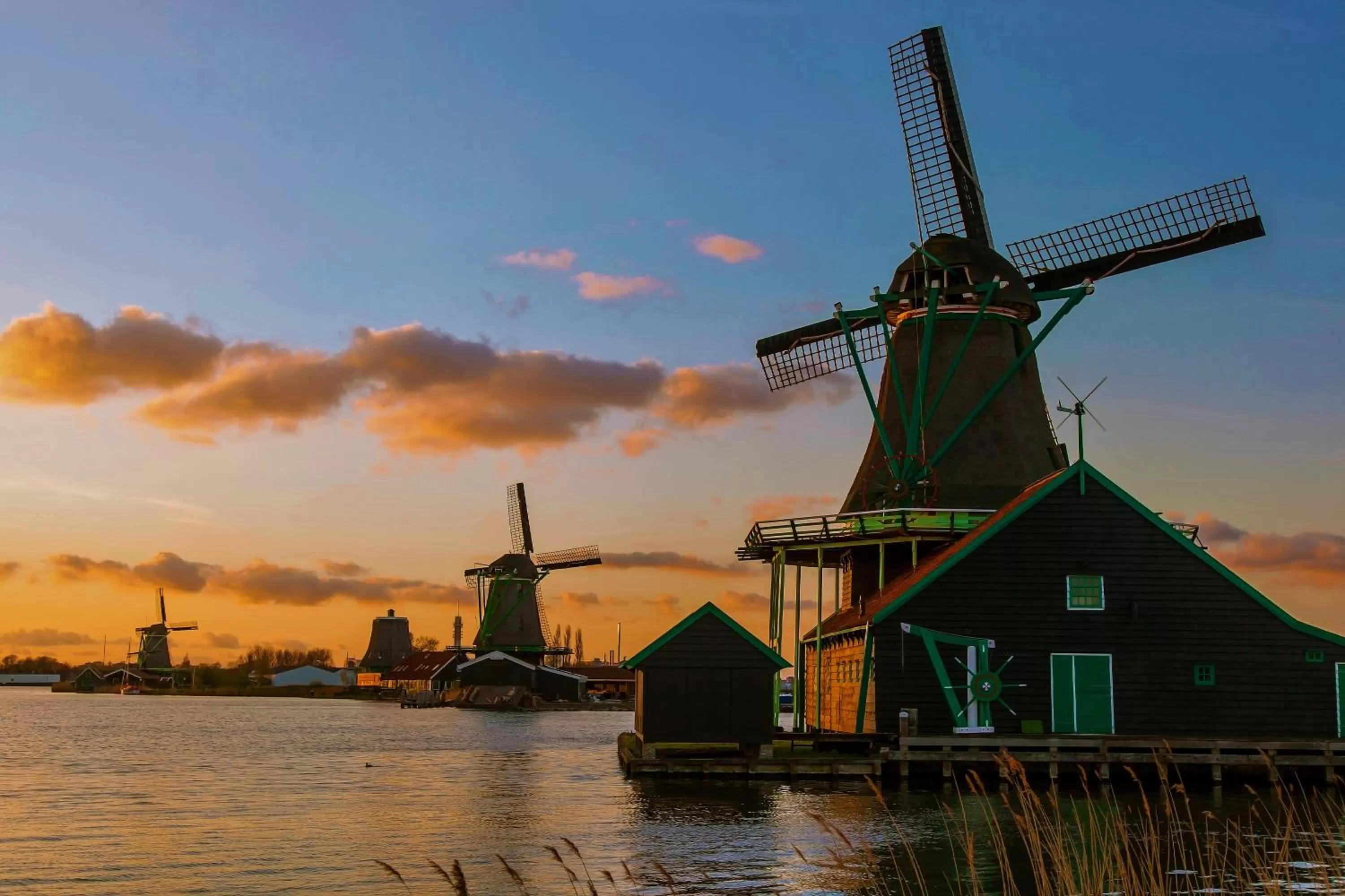 Sunset in Inntel Hotels Amsterdam Zaandam