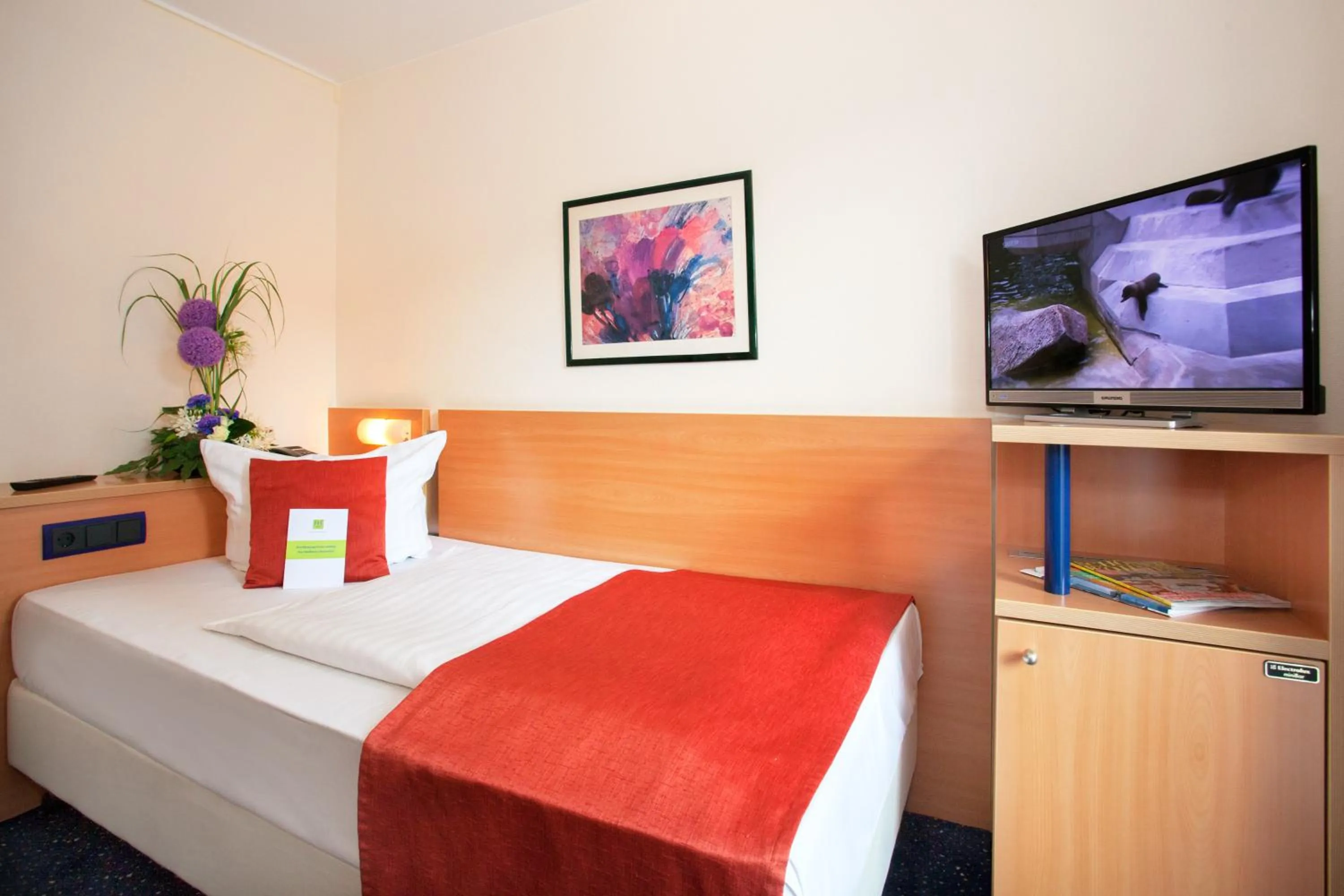 Photo of the whole room, Bed in Hotel Plaza