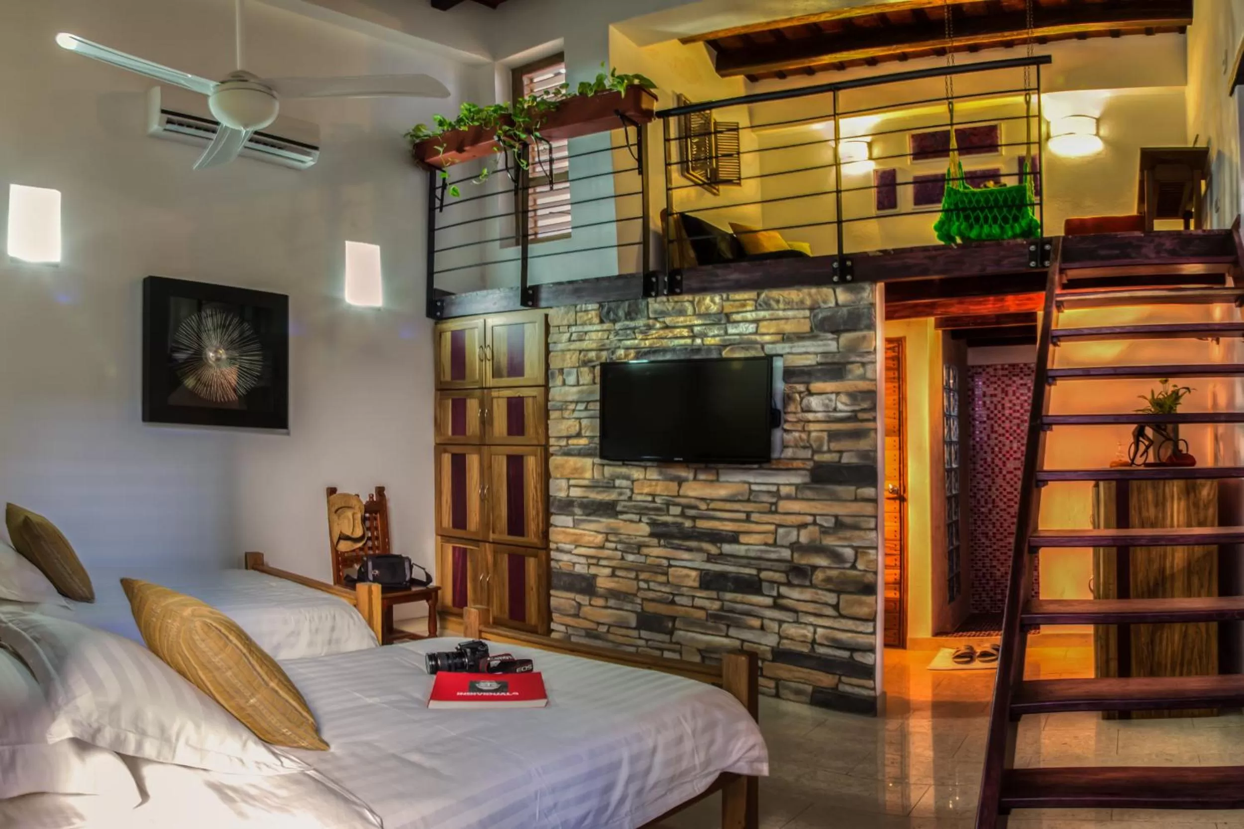 Photo of the whole room, Bed in Casa de Leda, a Kali Hotel