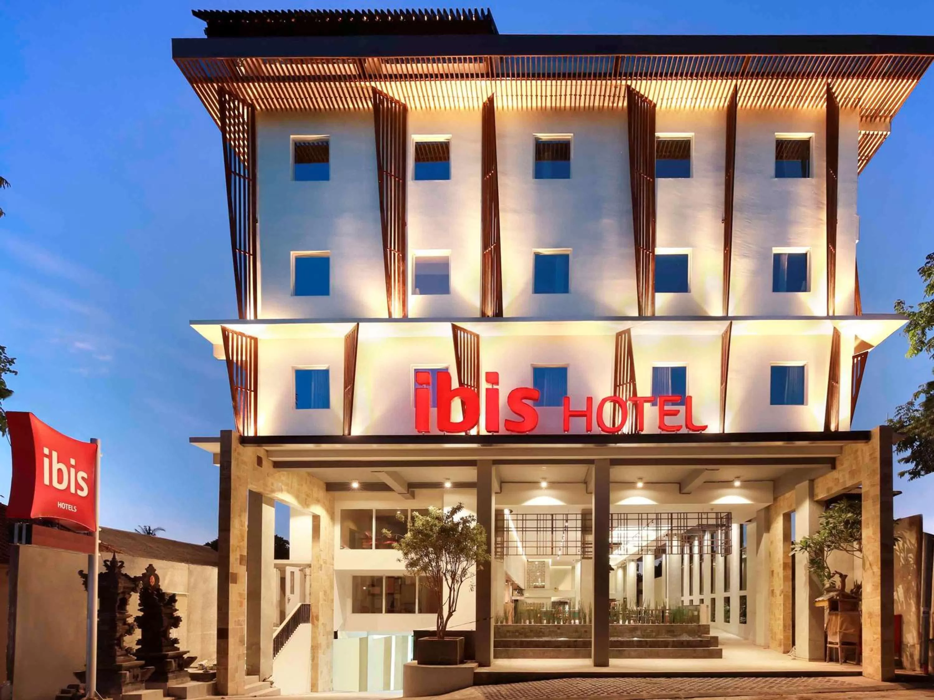Property Building in ibis Bali Legian Street