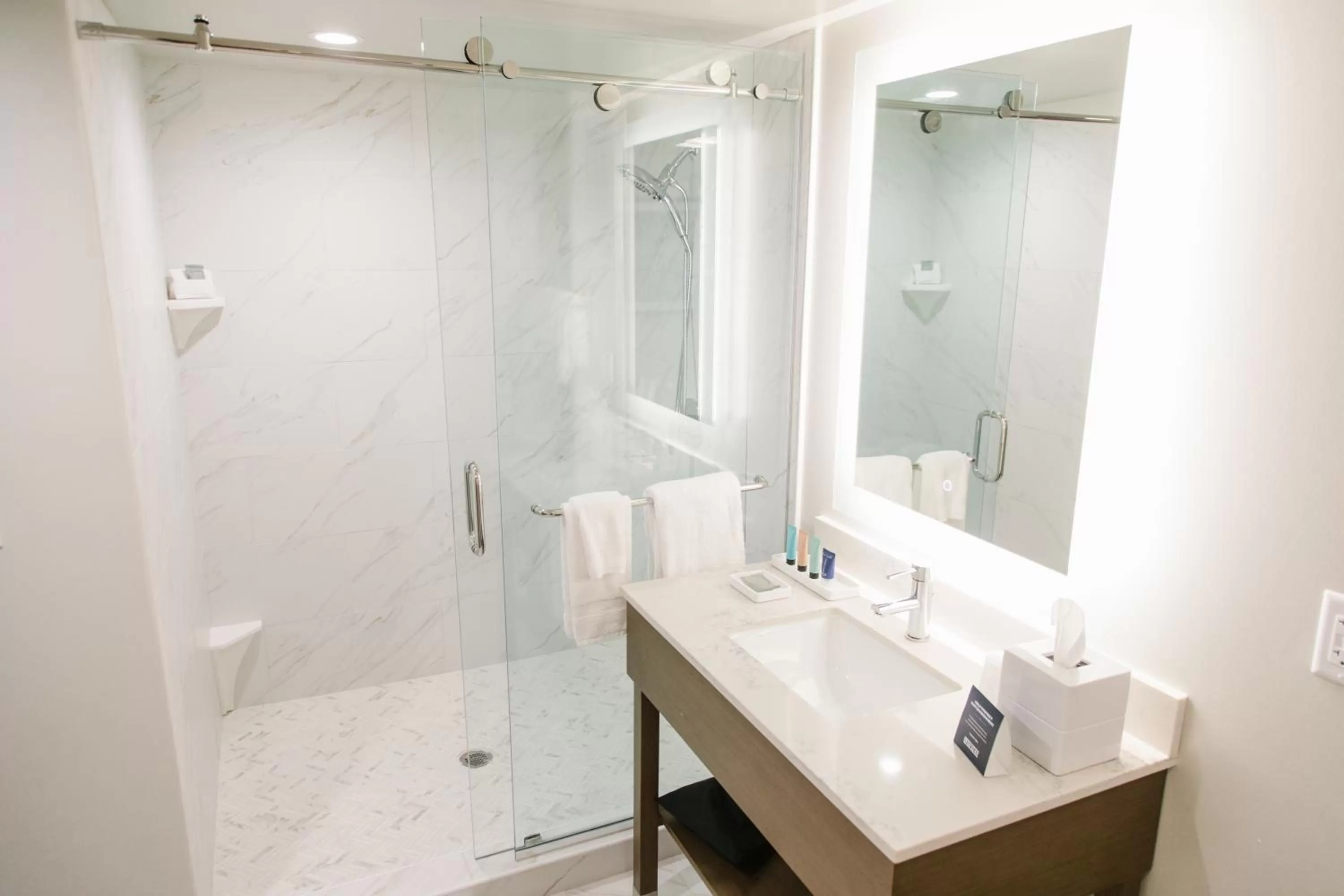 Bathroom in Hotel Legends