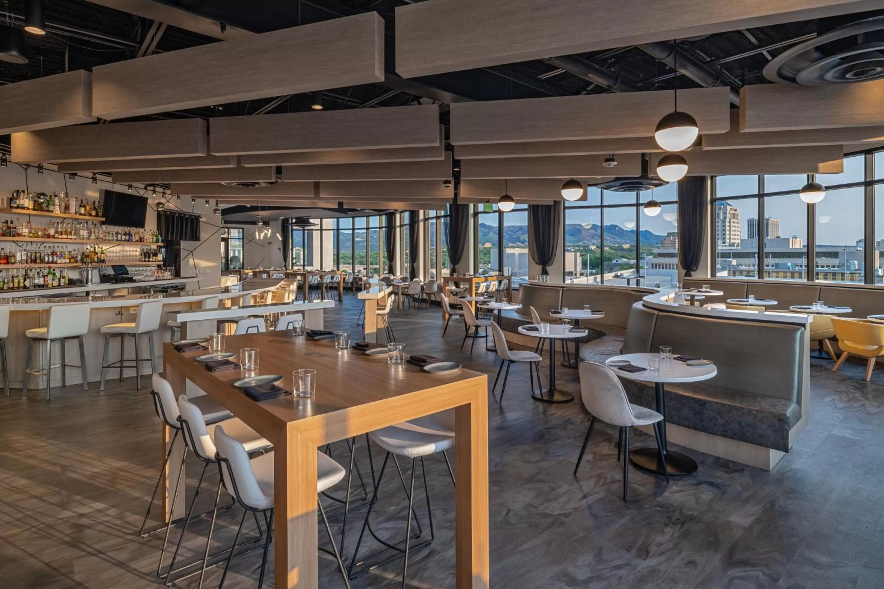 Restaurant/places to eat in Element Colorado Springs Downtown