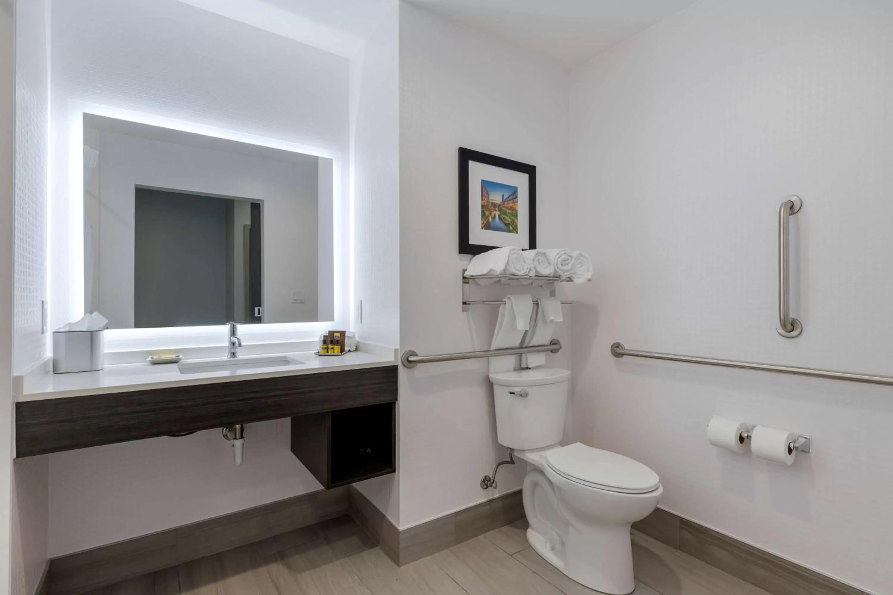 Bathroom in Best Western Plus Choctaw Inn & Suites