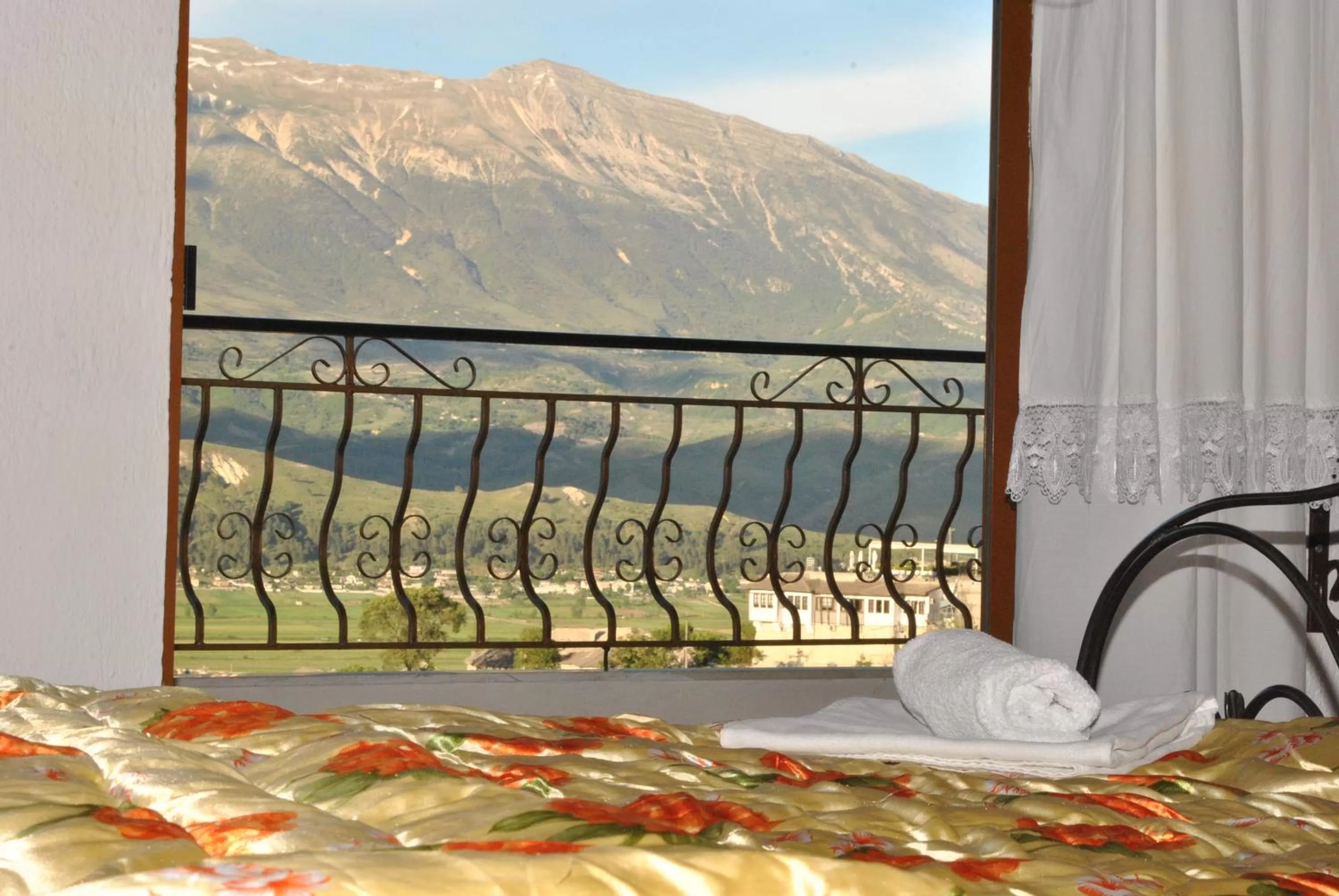 Bed in Guesthouse Mele