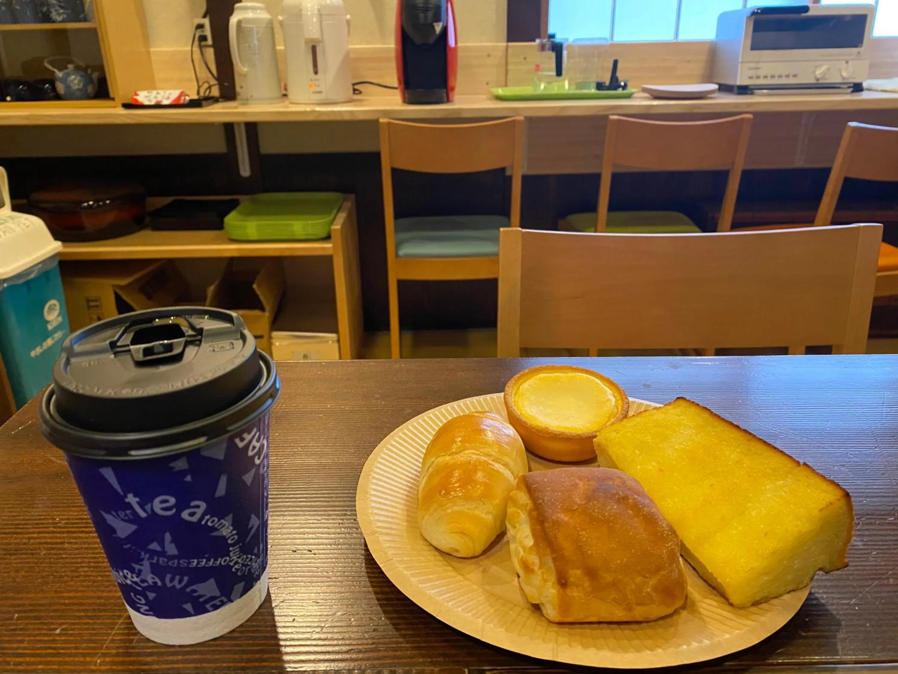 Coffee/tea facilities in Tsuyukusa