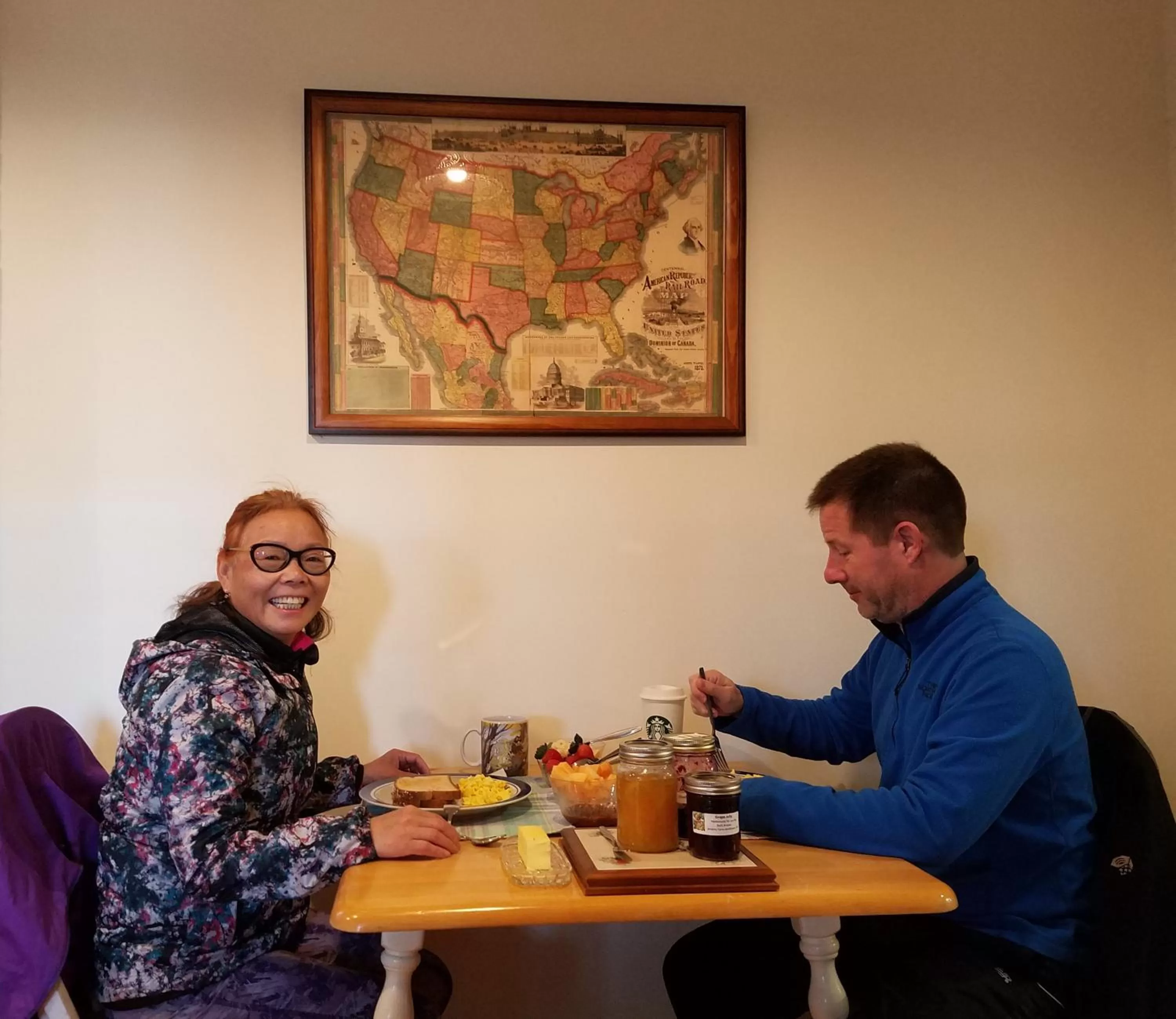 Dining area in Mountain Home Bed & Breakfast