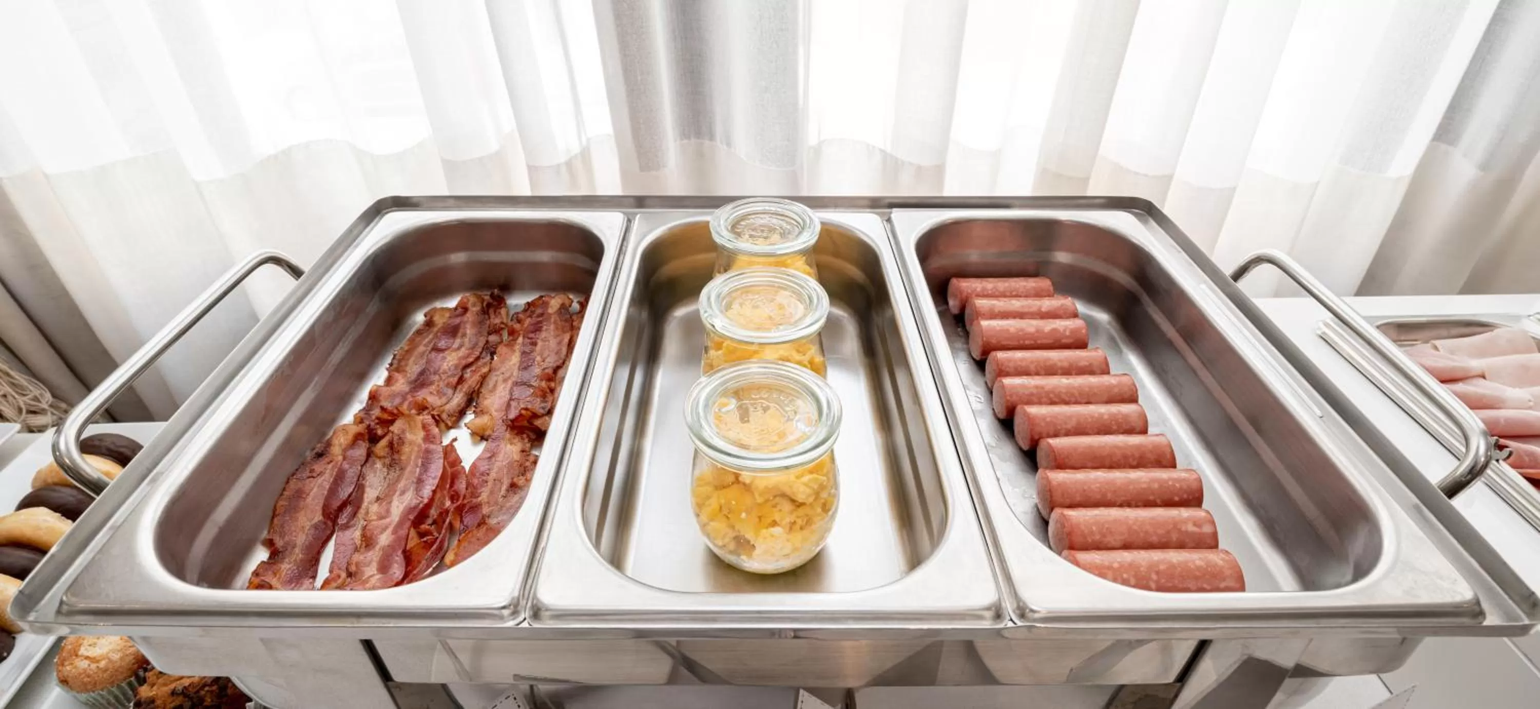 Breakfast in Hotel Villa Virginia