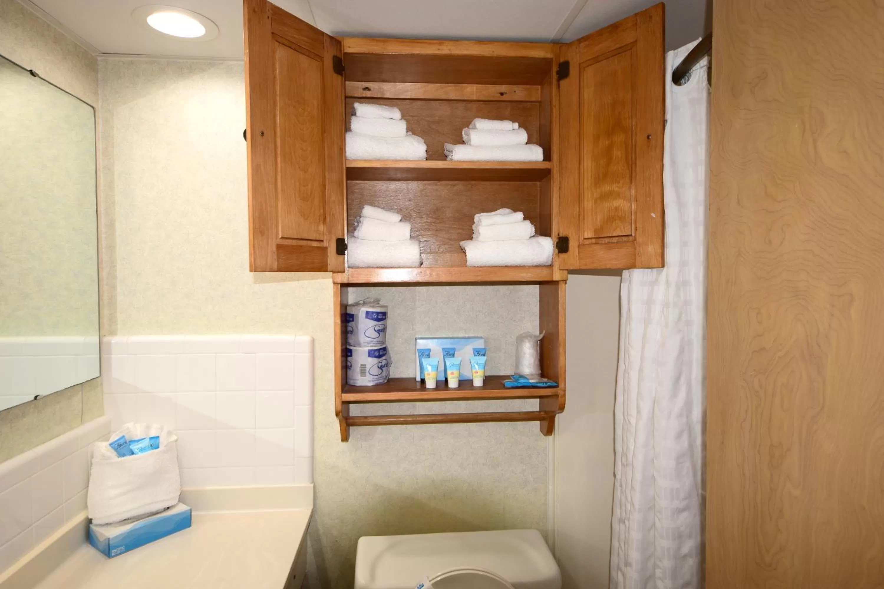 Shower in Holiday Sands North "On the Boardwalk"