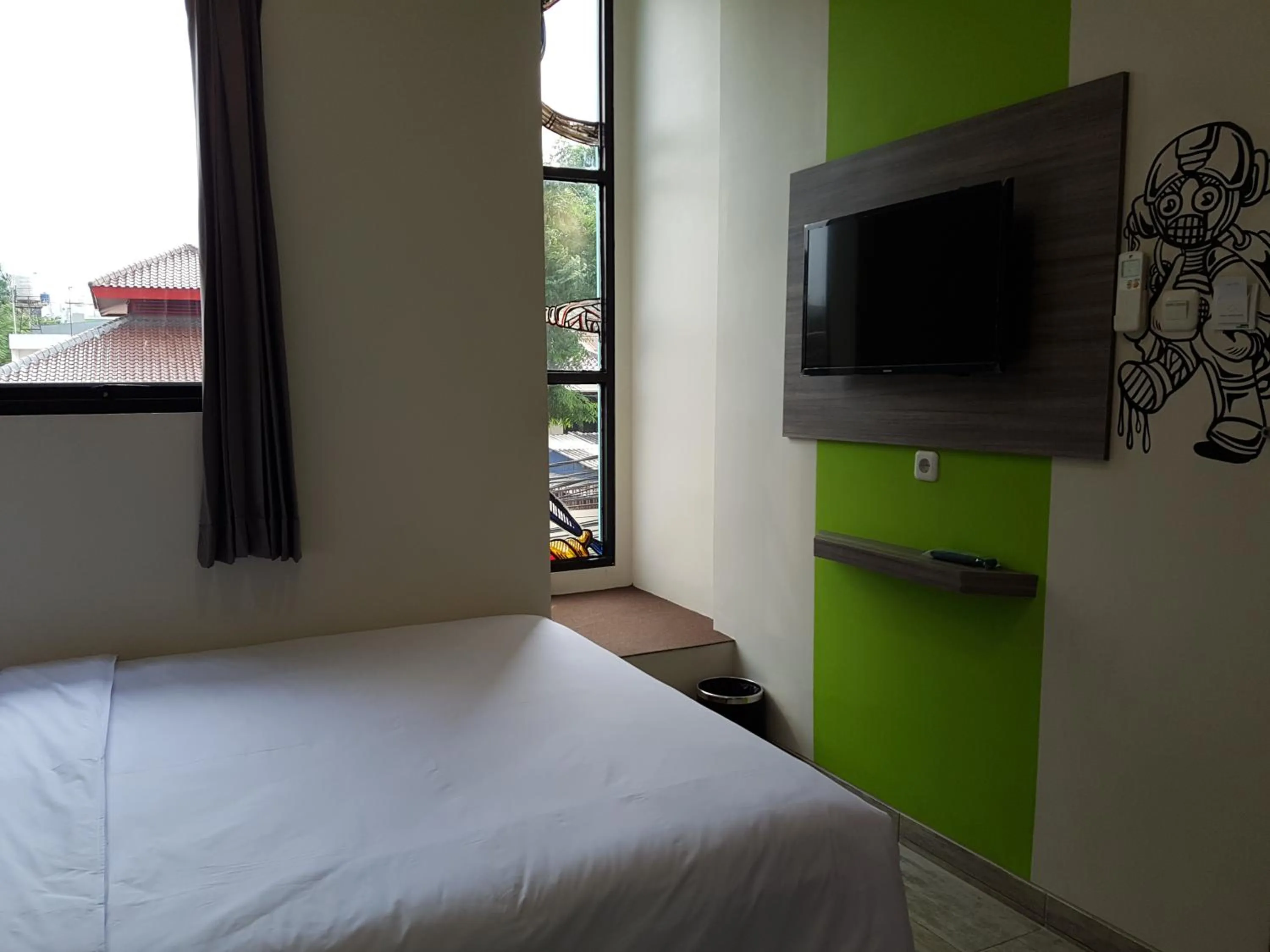 TV and multimedia, Bed in Bold Hotel Jakarta