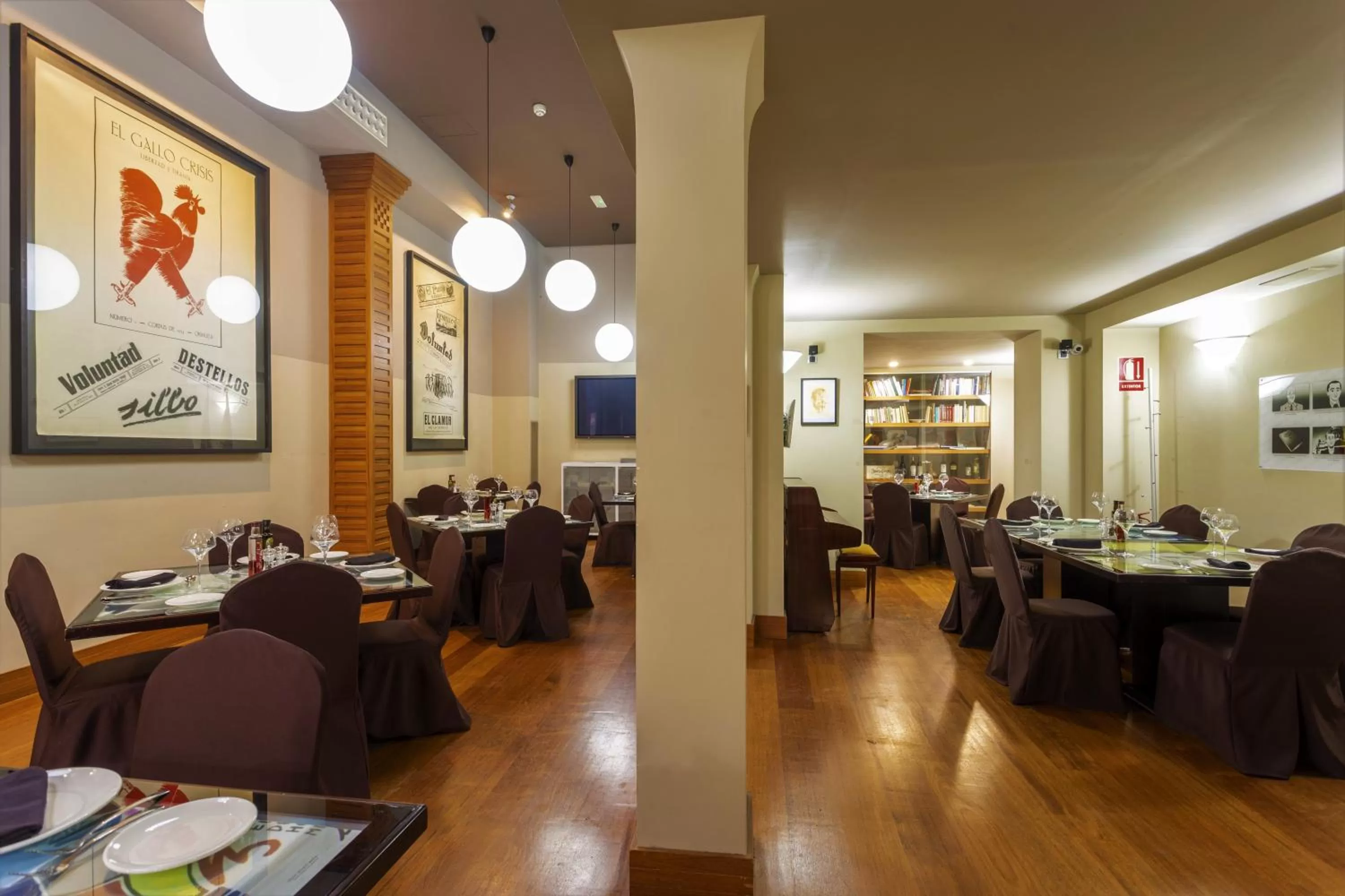 Restaurant/places to eat in Sercotel Palacio de Tudemir