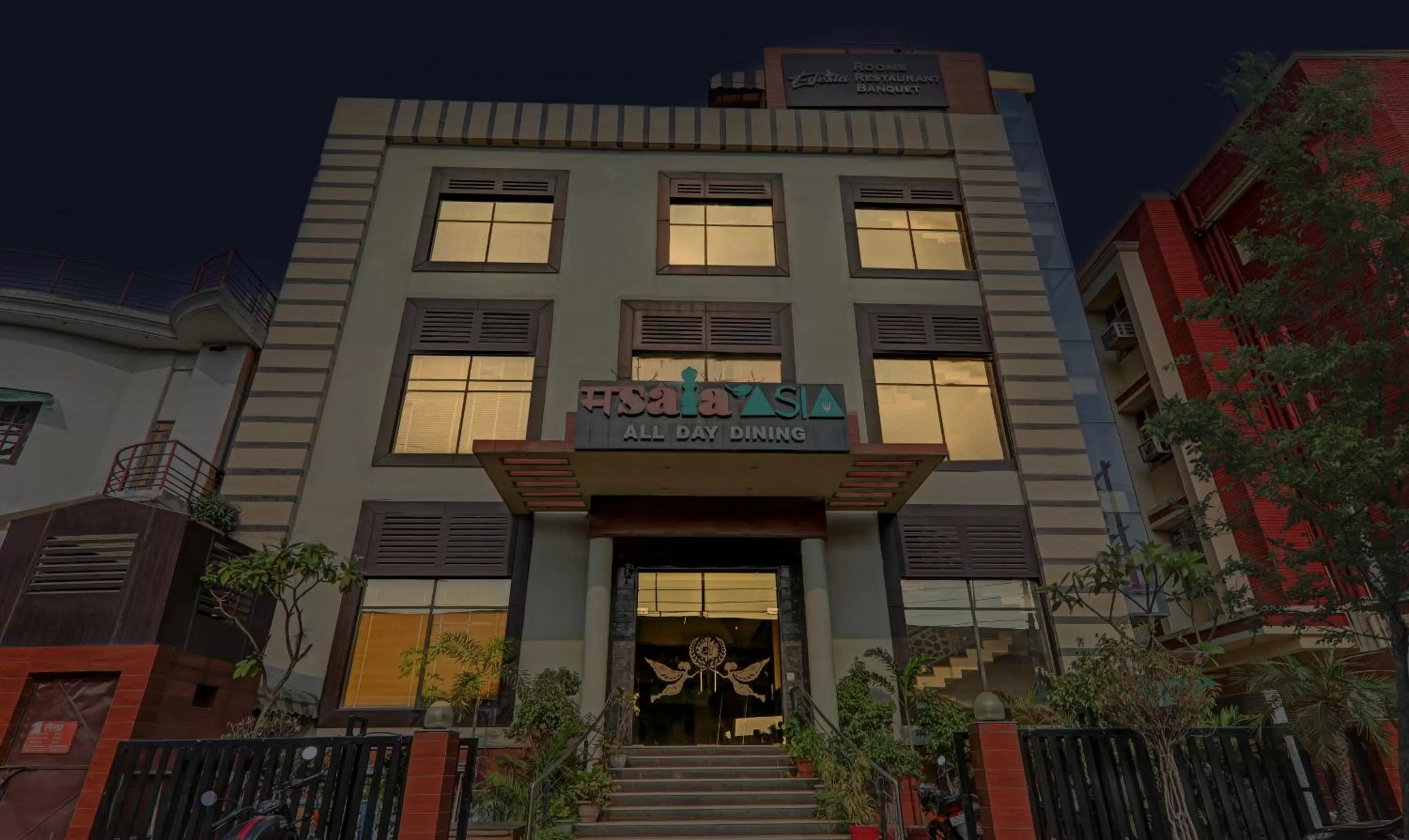 Property building in Treebo Edesia