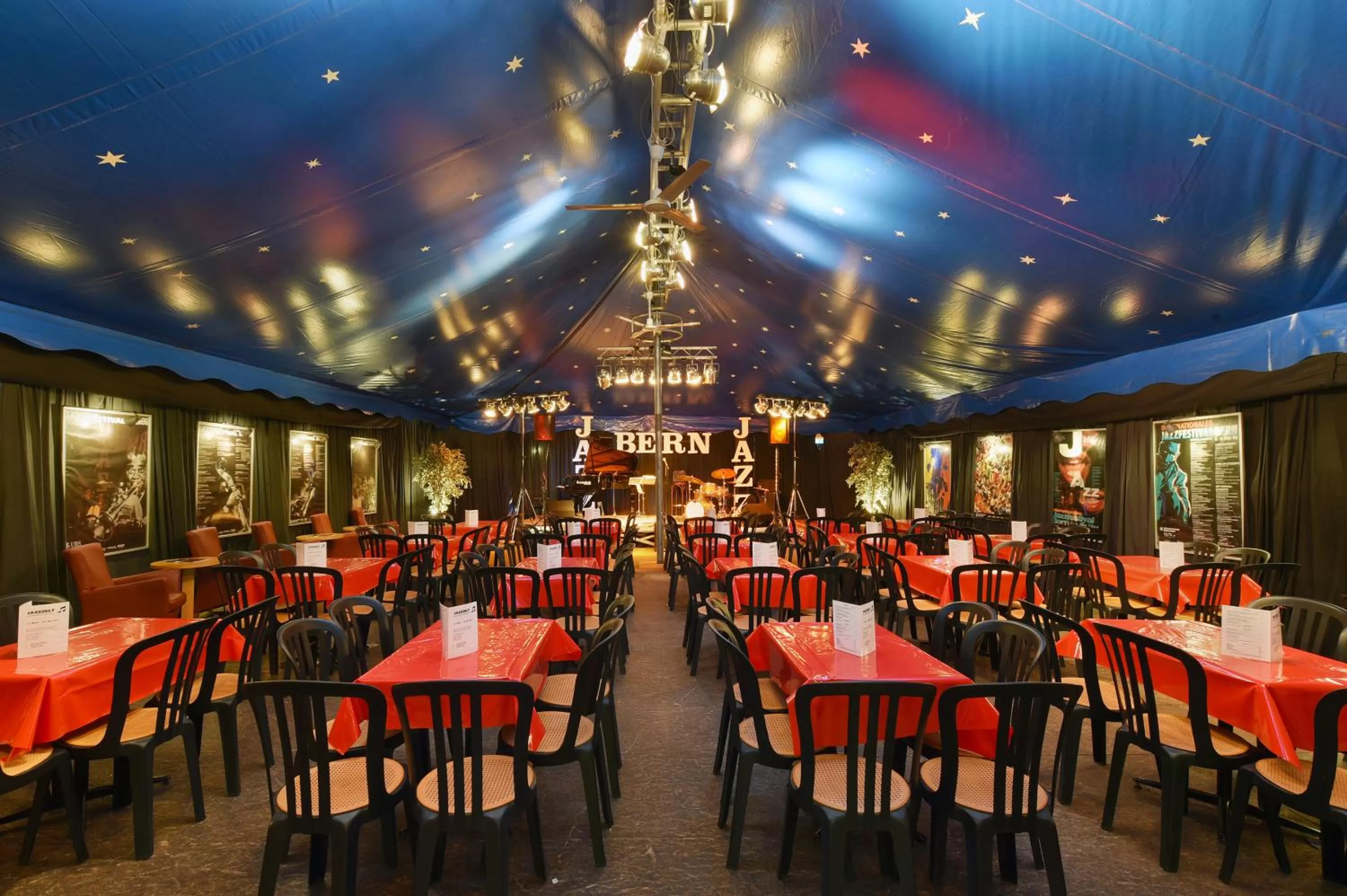 Restaurant/places to eat in Unique Hotel Innere Enge