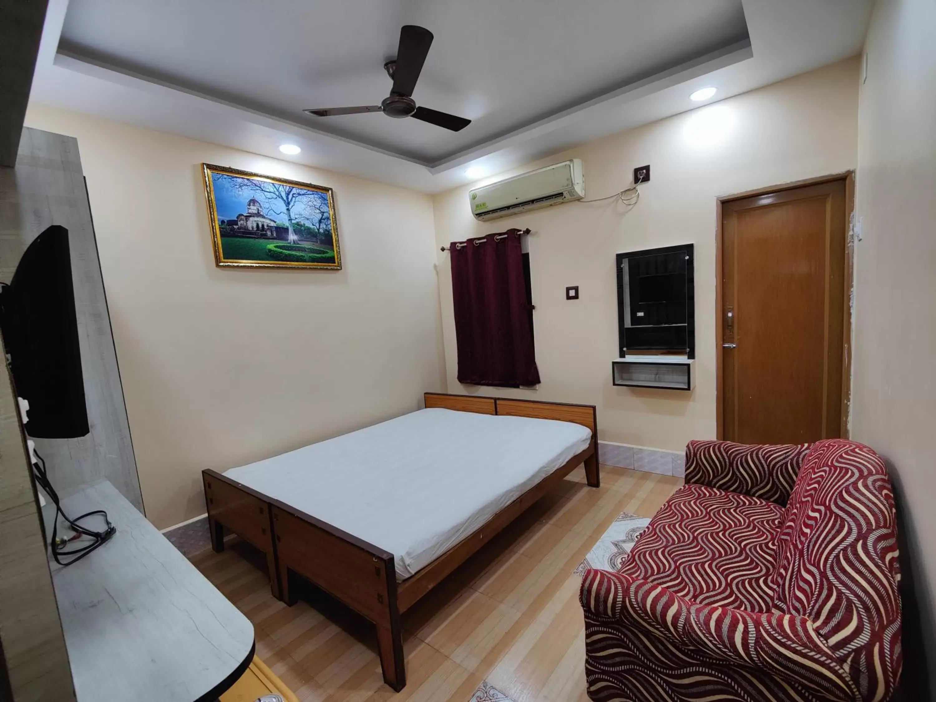 Deluxe King Room in Monalisa Lodge Deluxe King Room in Monalisa Lodge