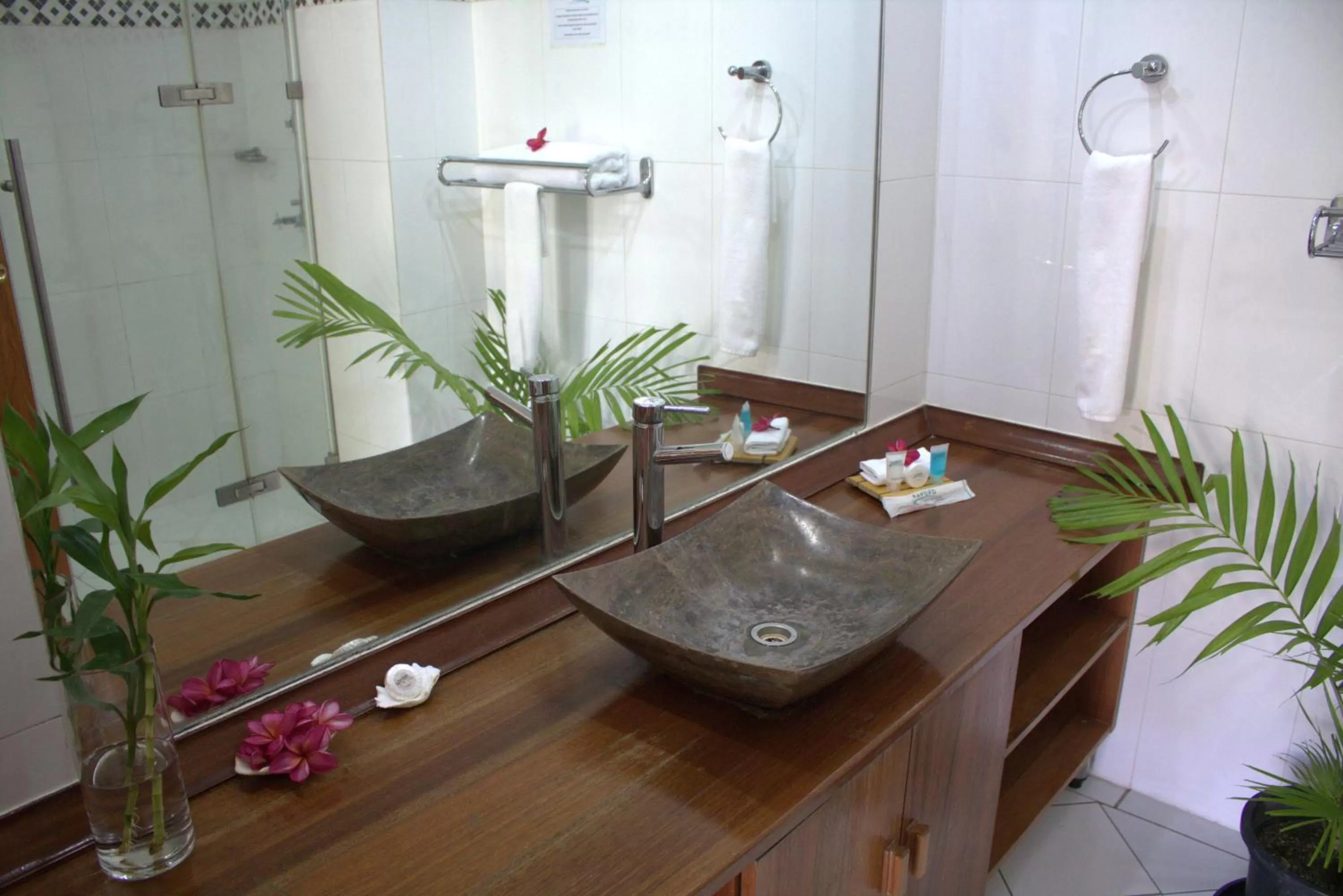 Bathroom in Rapopo Plantation Resort